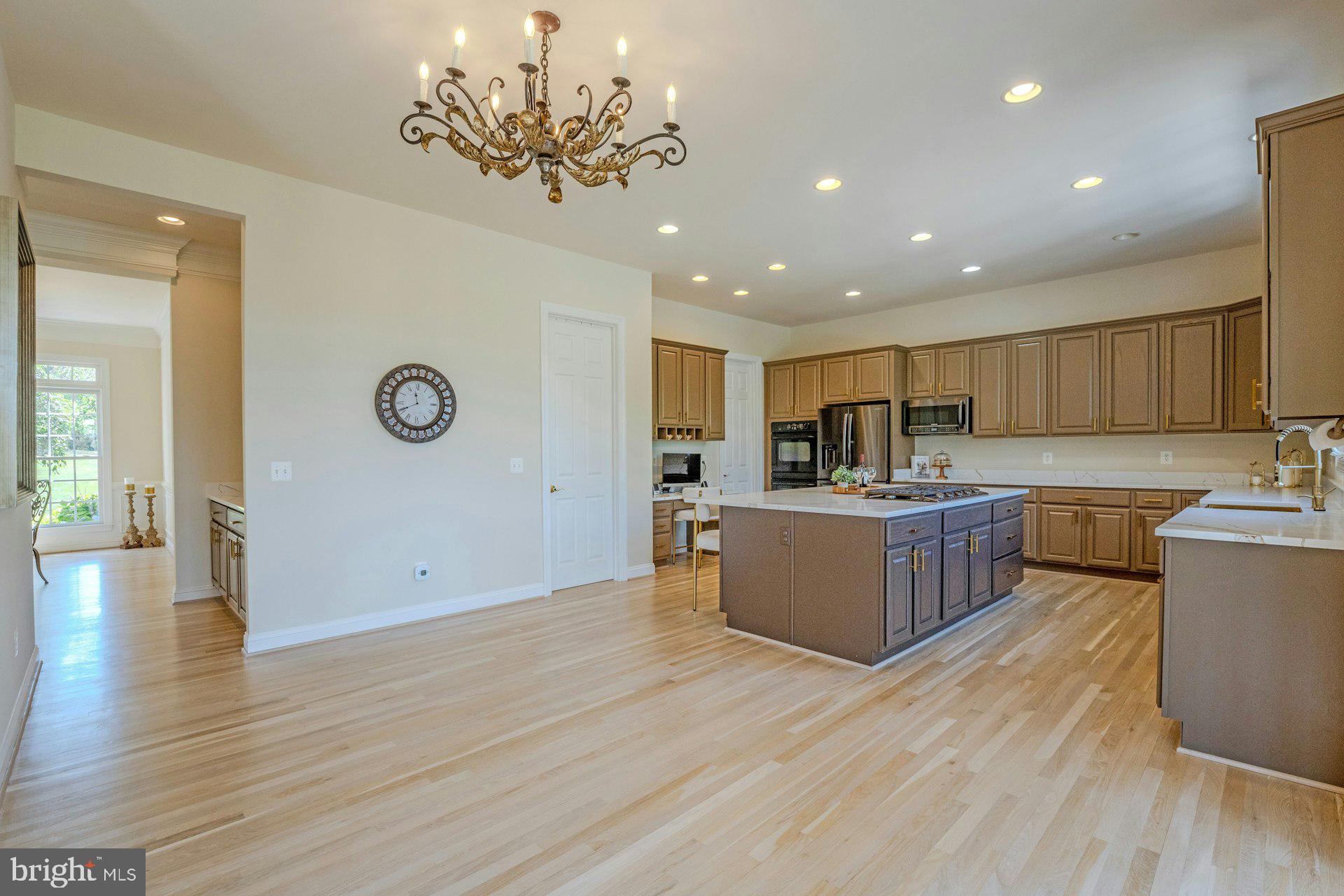 CHESTNUT HILLS - Residential