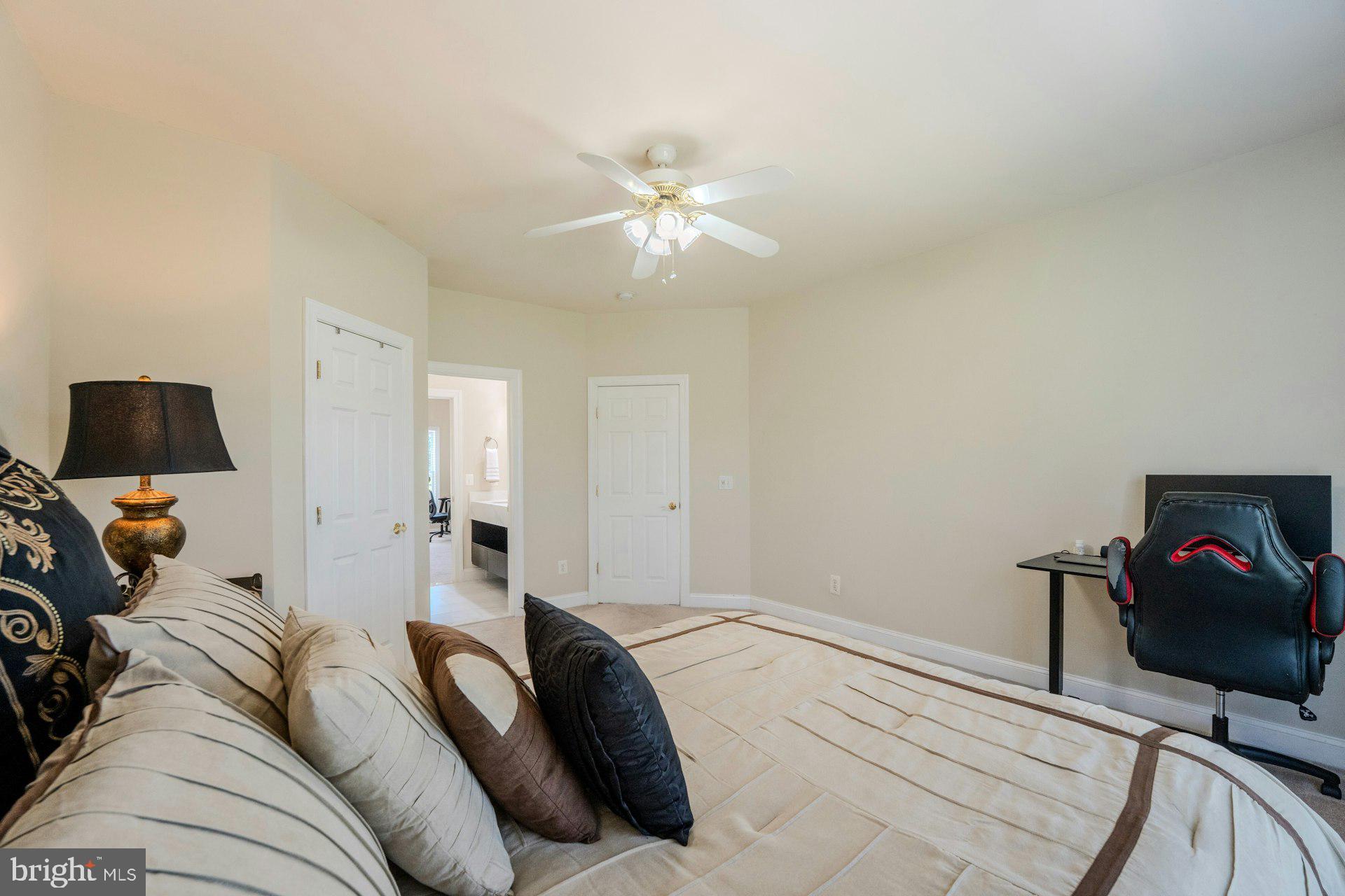 CHESTNUT HILLS - Residential