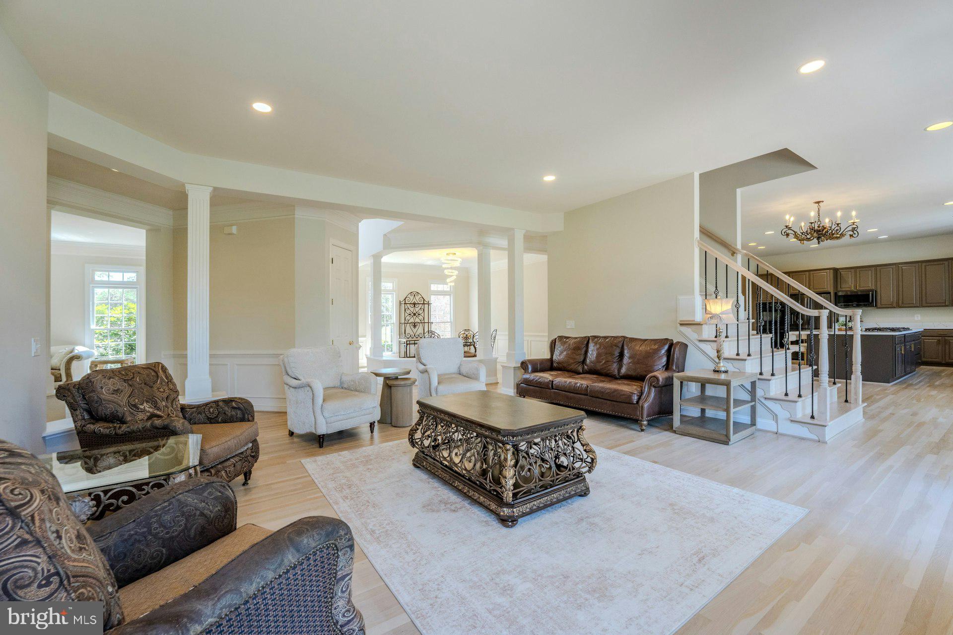 CHESTNUT HILLS - Residential