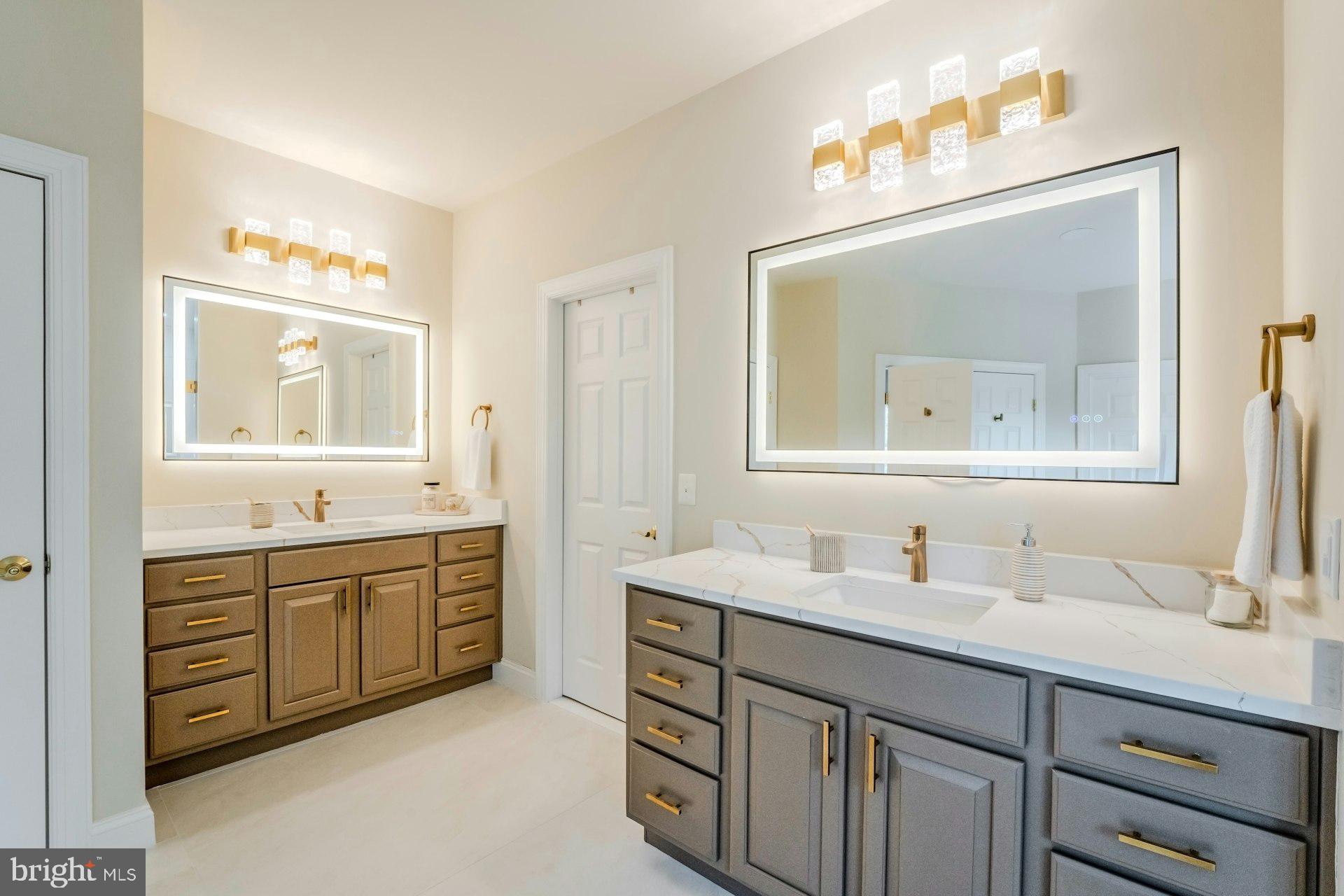 CHESTNUT HILLS - Residential