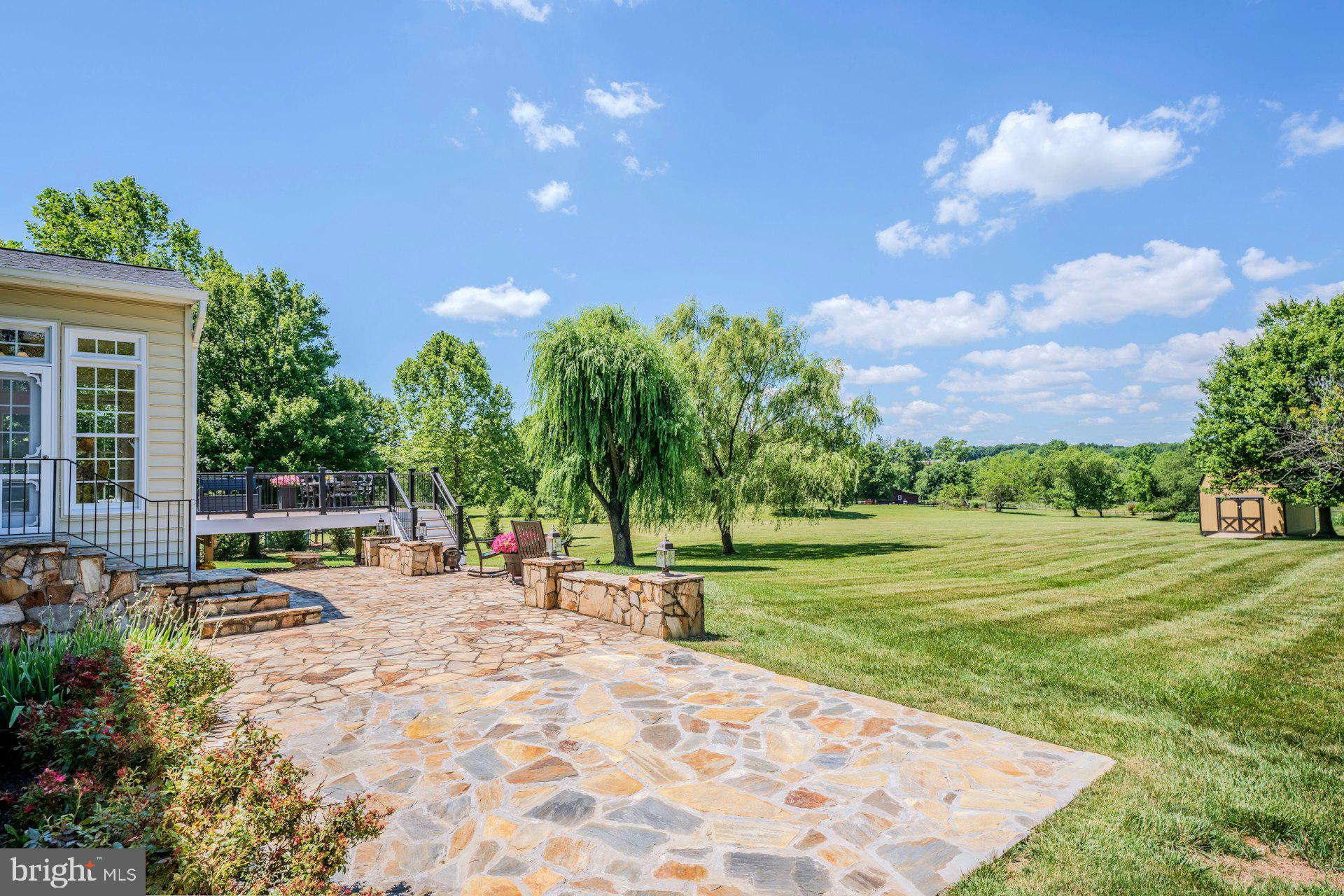 CHESTNUT HILLS - Residential