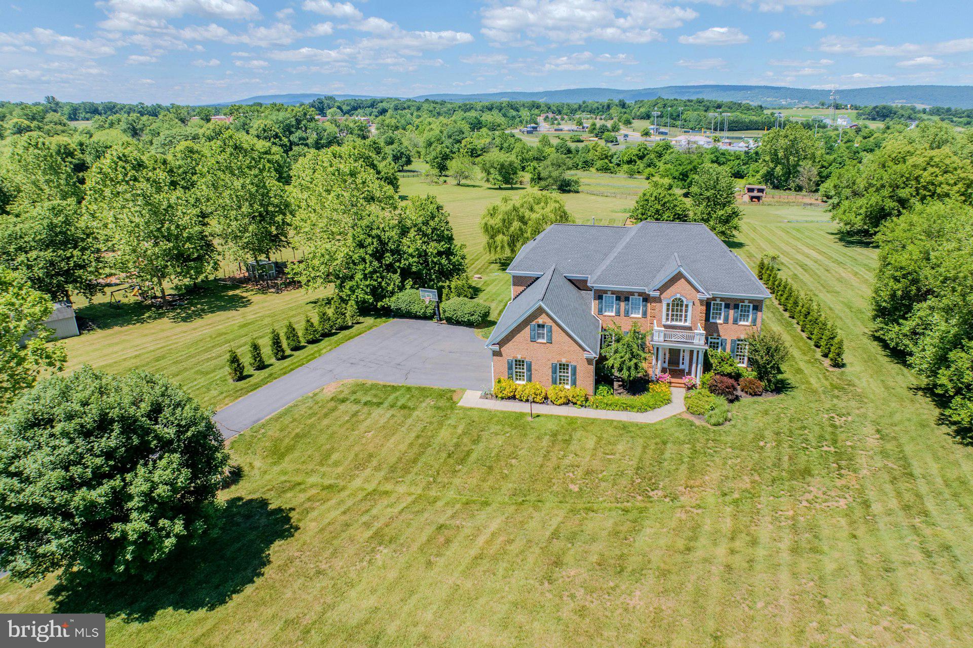 CHESTNUT HILLS - Residential