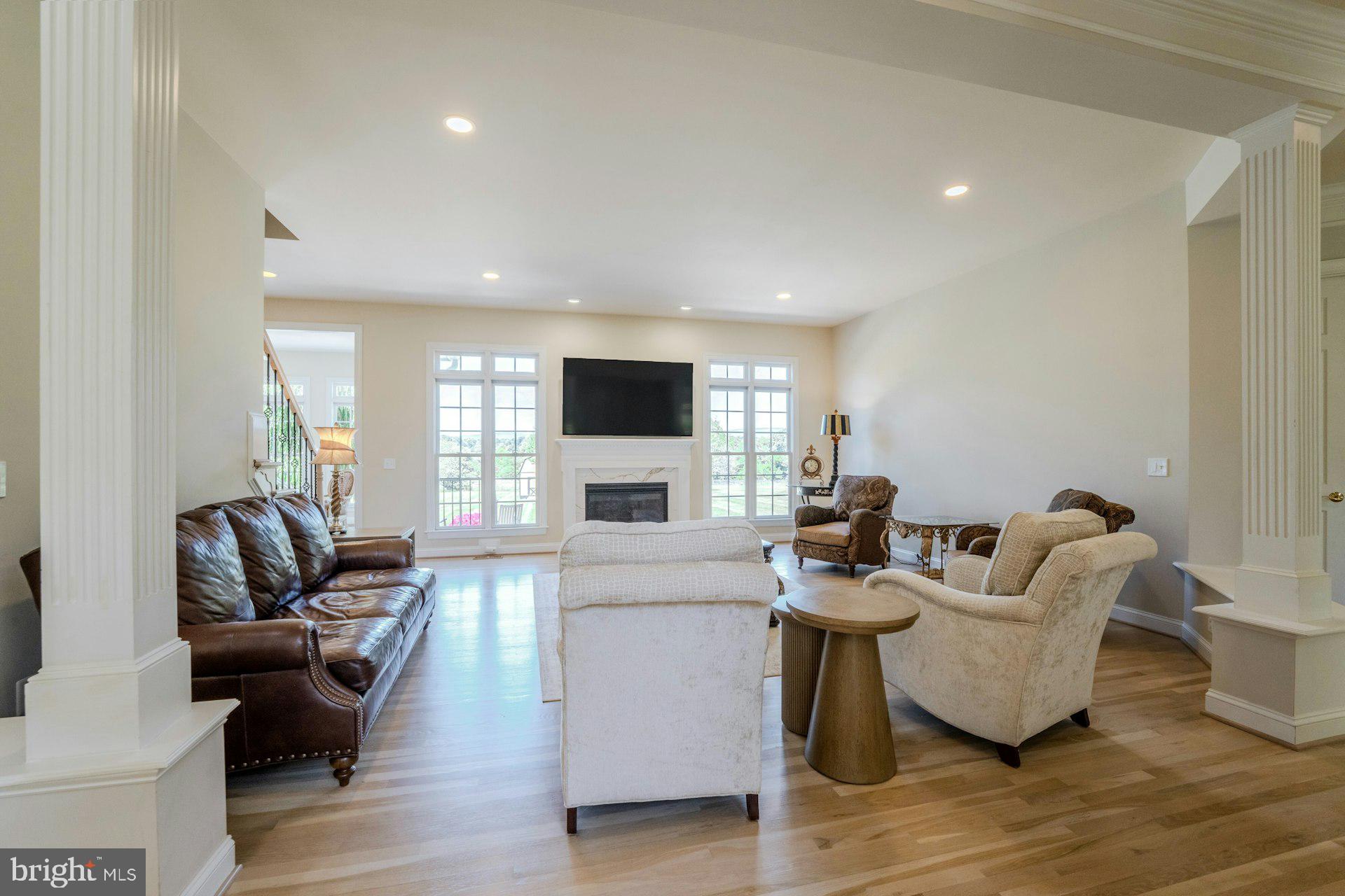 CHESTNUT HILLS - Residential