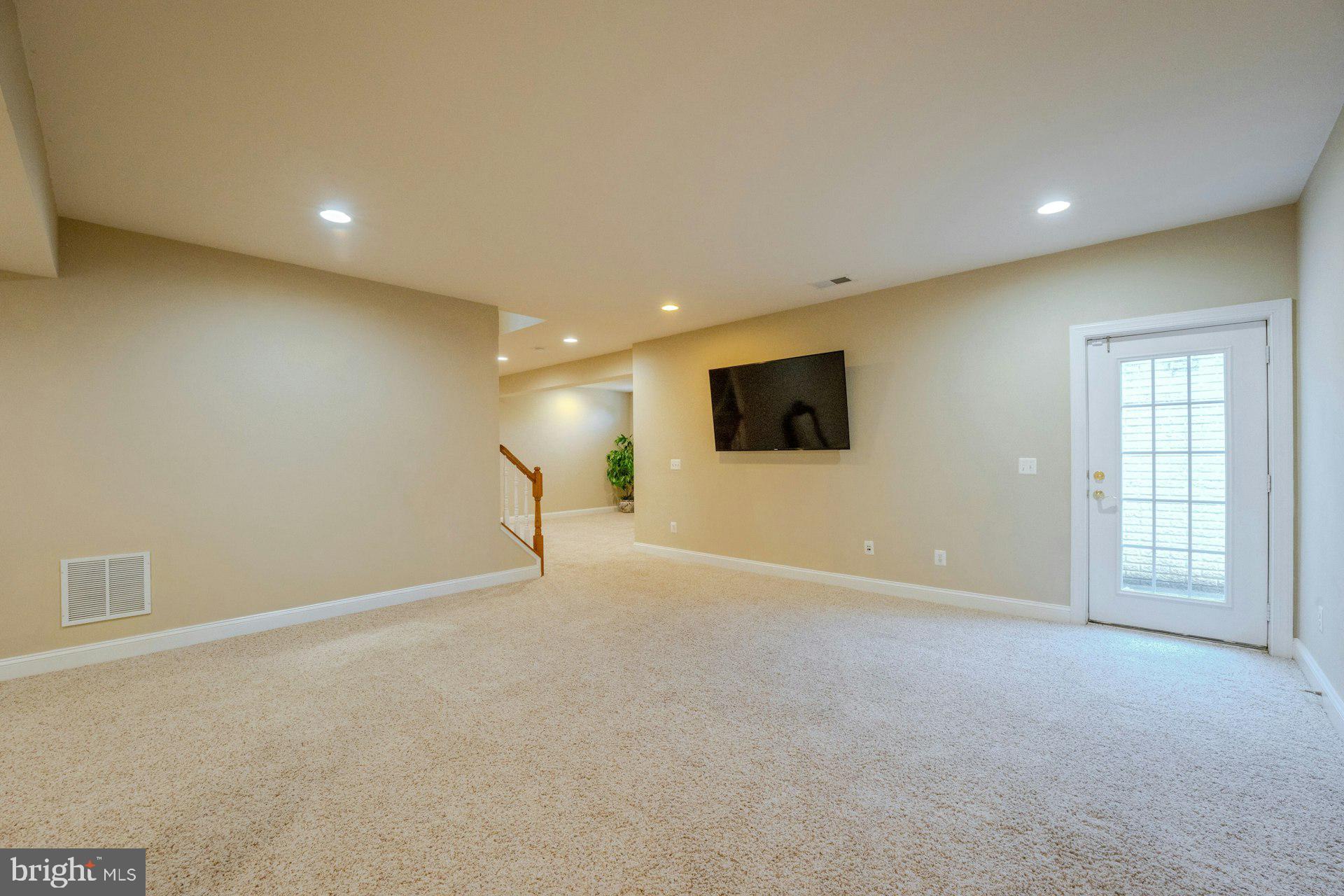 CHESTNUT HILLS - Residential