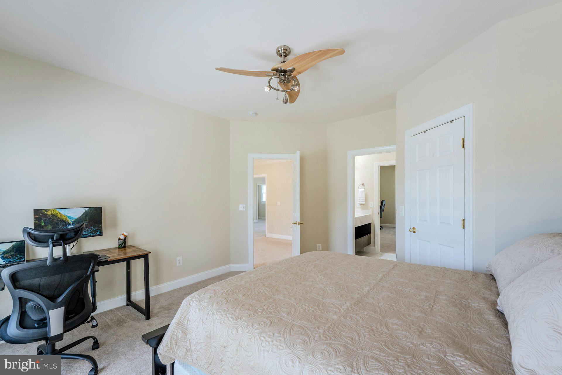 CHESTNUT HILLS - Residential