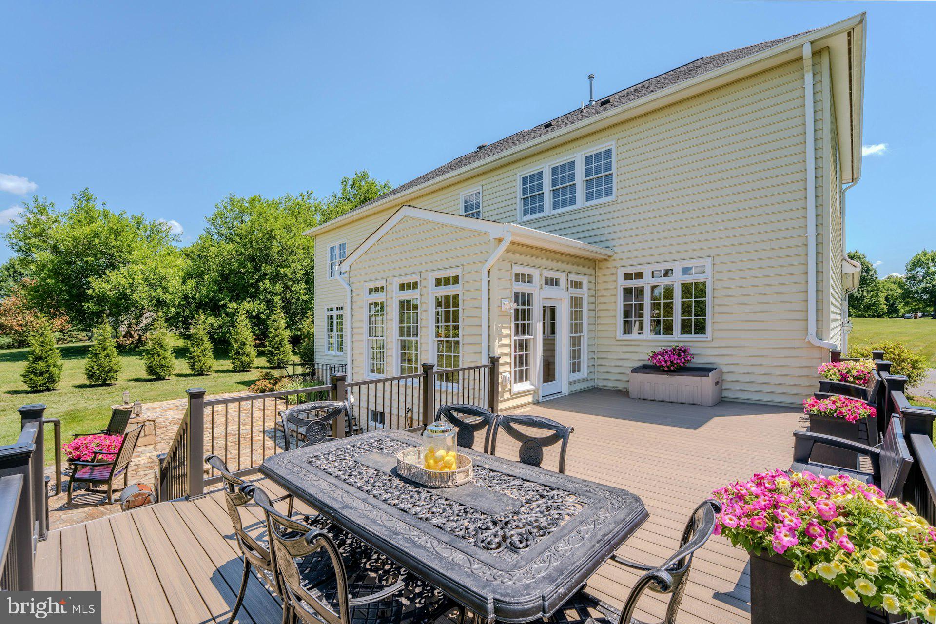 CHESTNUT HILLS - Residential