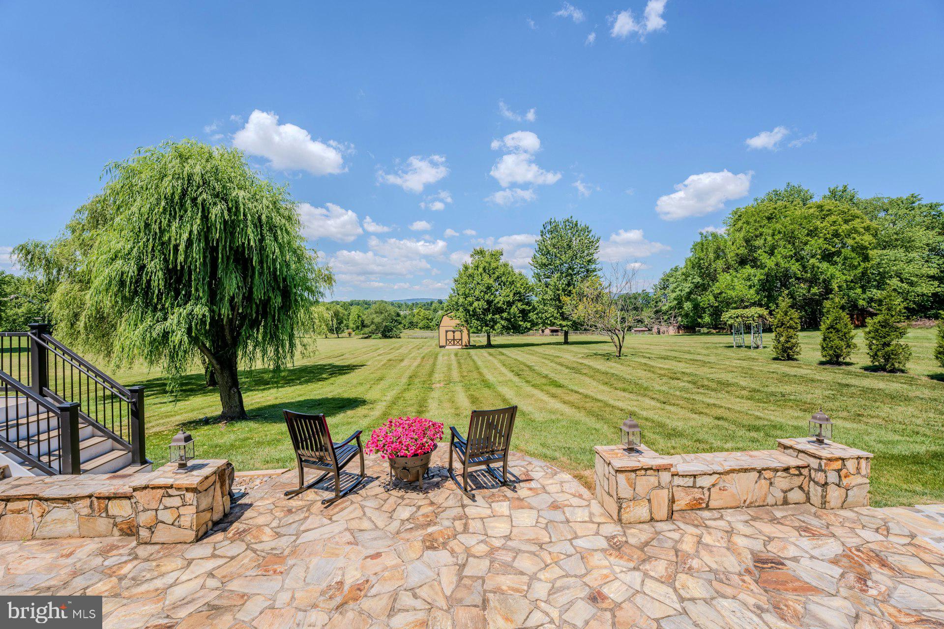 CHESTNUT HILLS - Residential