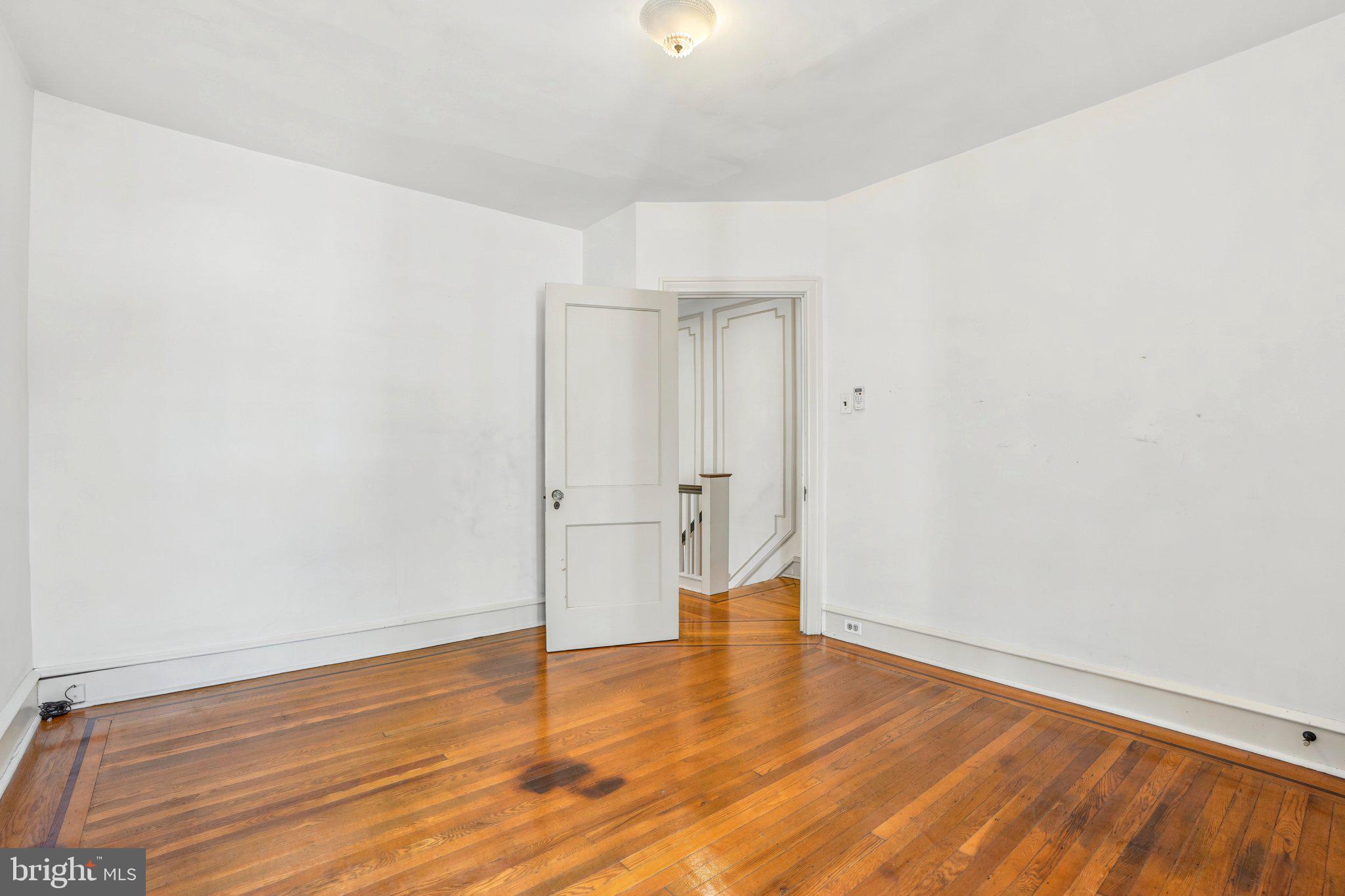 LOGAN - Residential