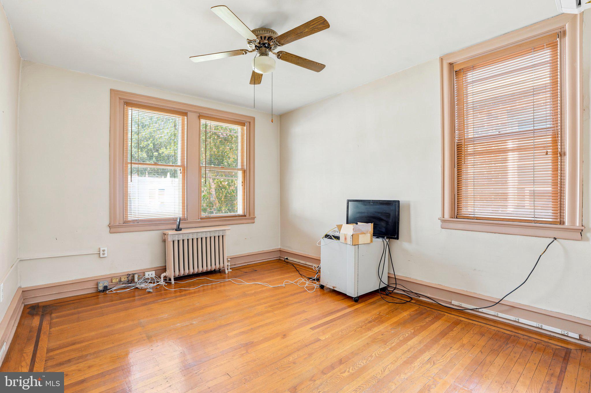 LOGAN - Residential