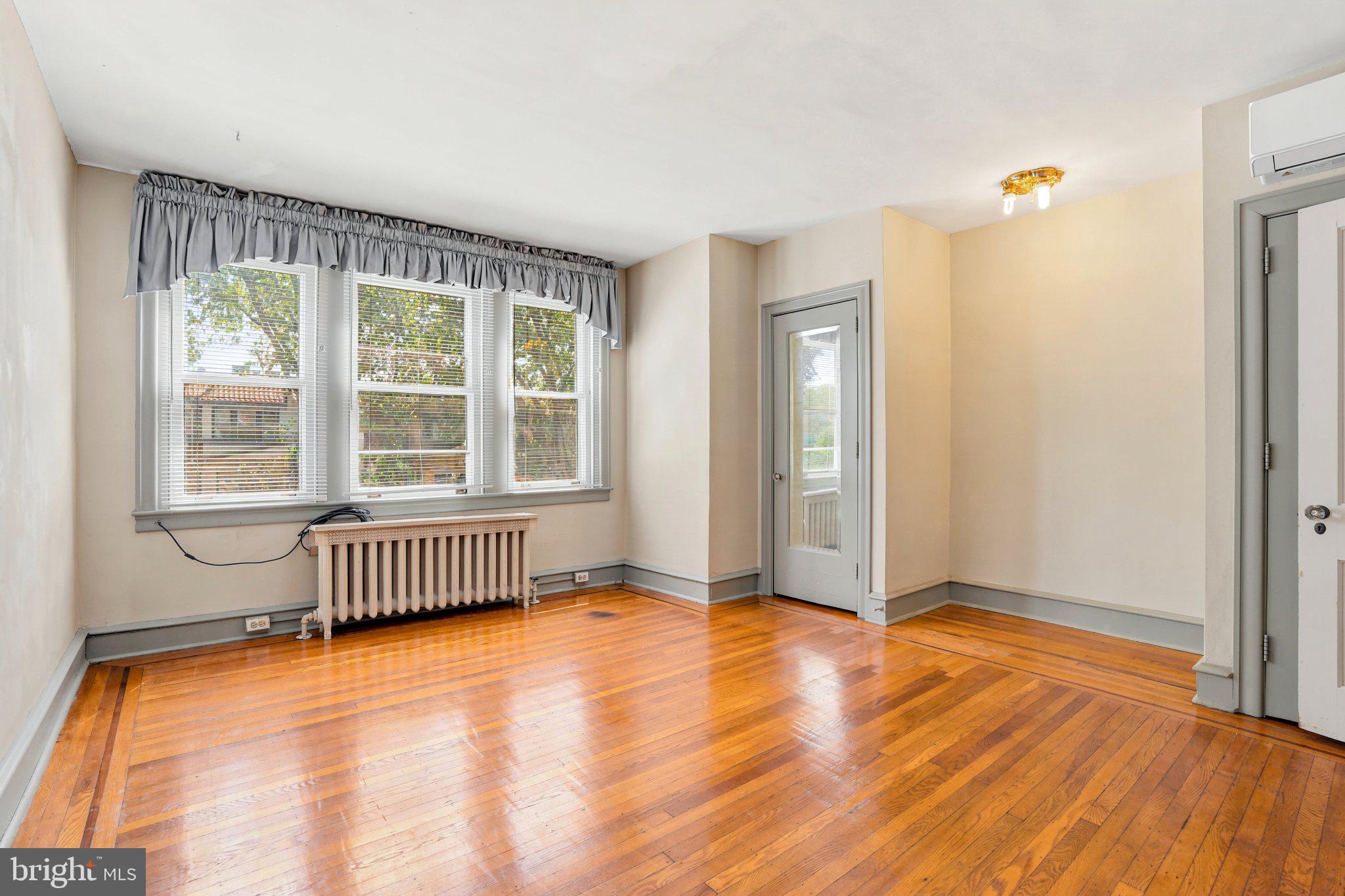 LOGAN - Residential