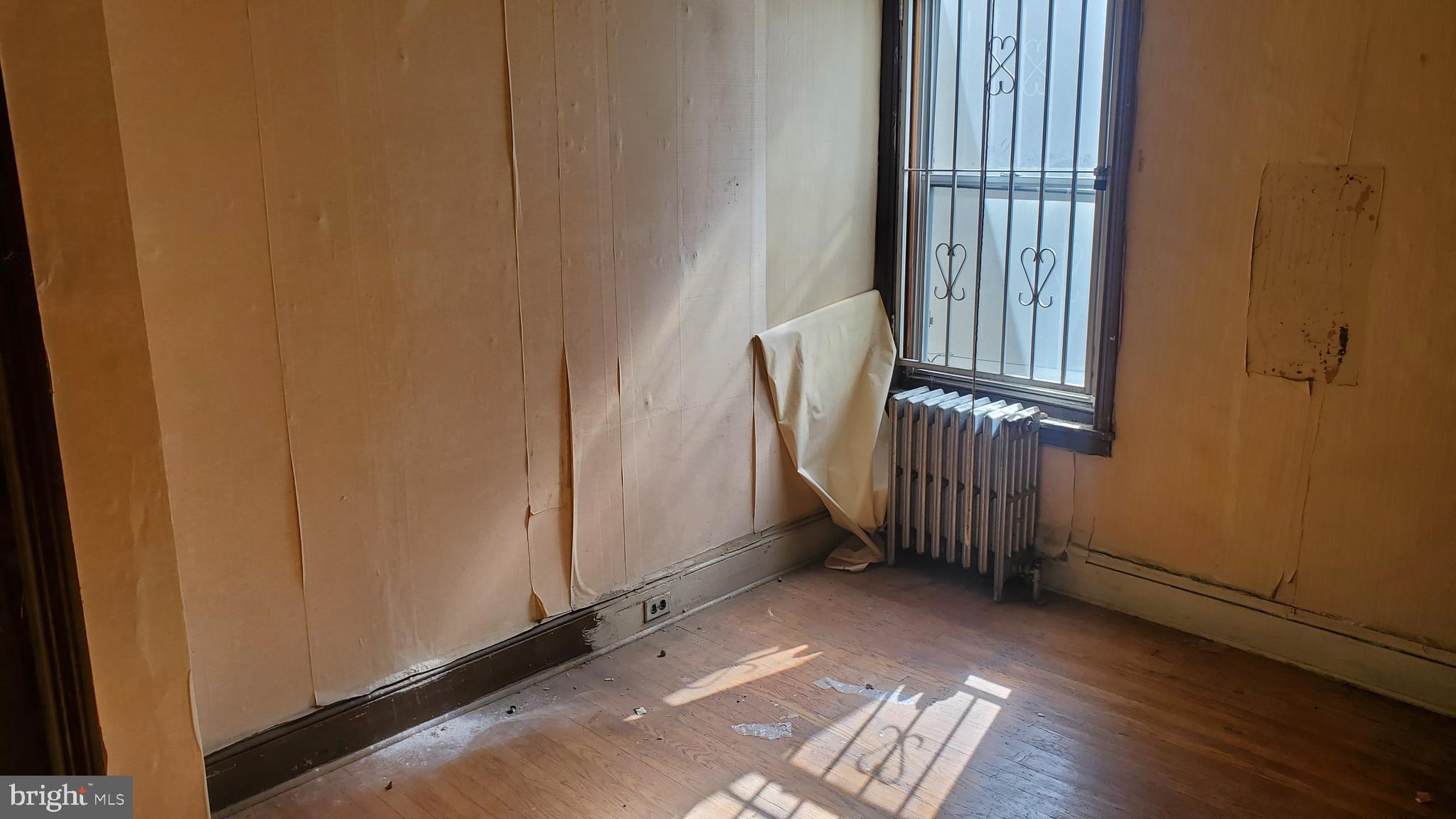 POINT BREEZE - Residential