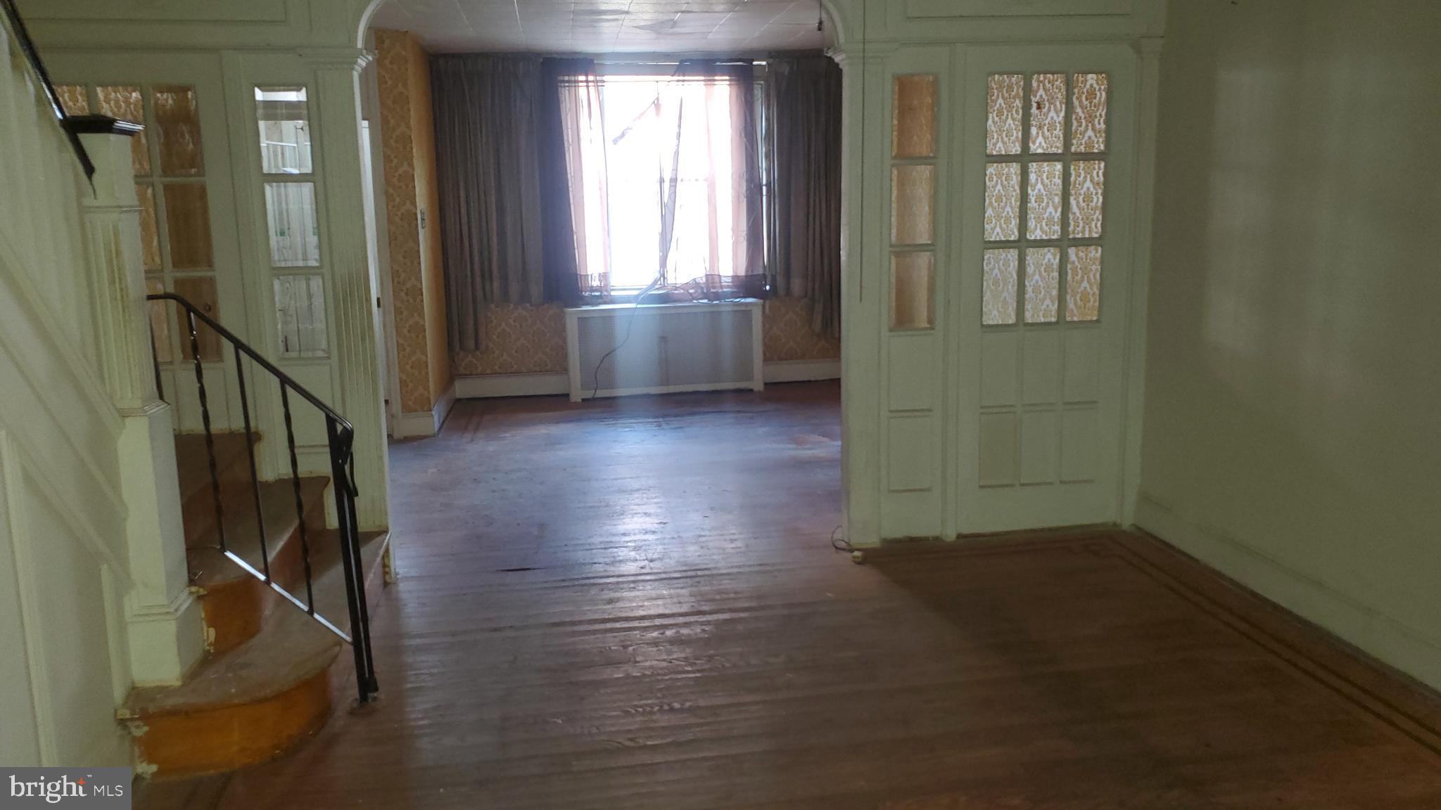 POINT BREEZE - Residential