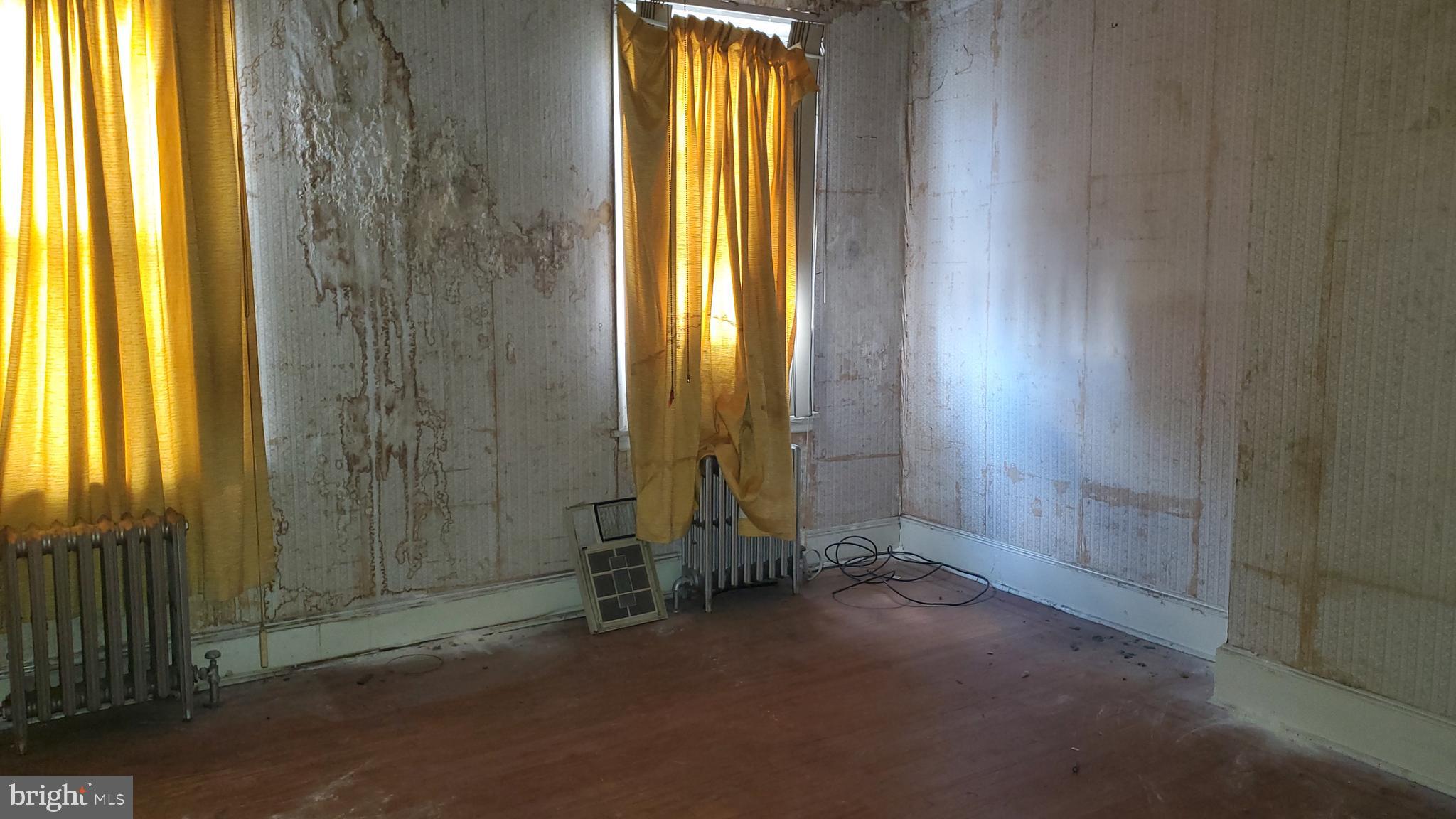 POINT BREEZE - Residential