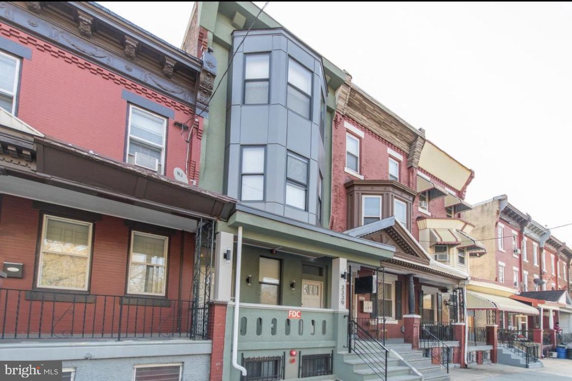 STRAWBERRY MANSION - Residential Income