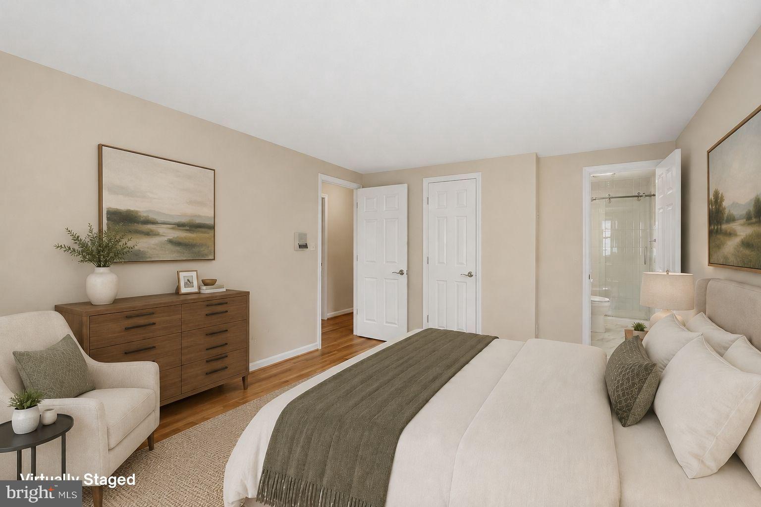 MONTGOMERY SQUARE - Residential