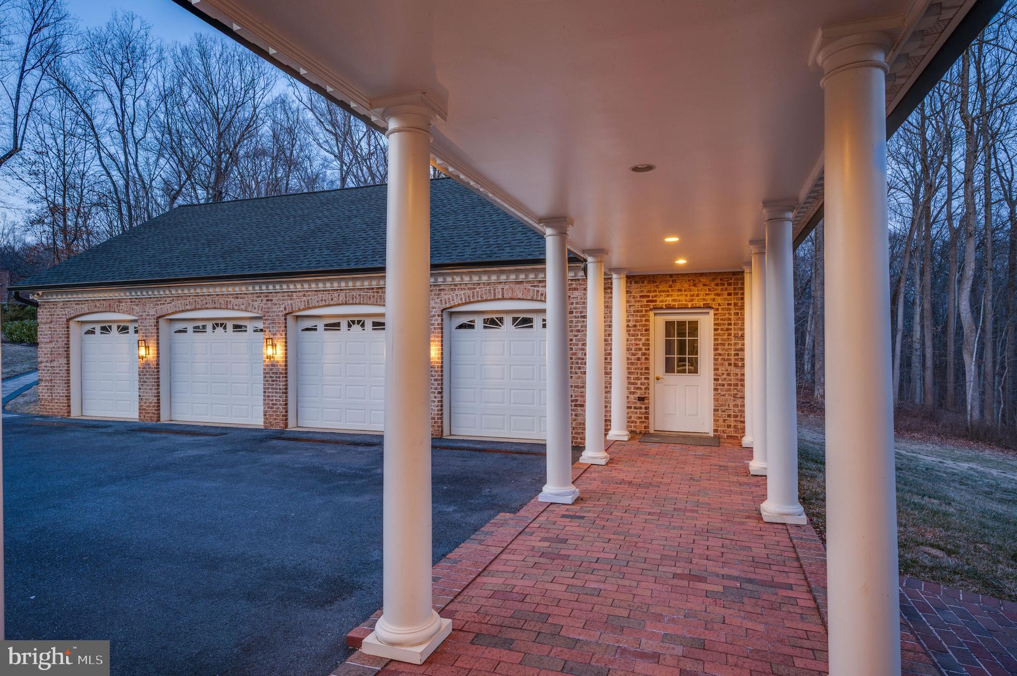 KINGSVILLE - Residential