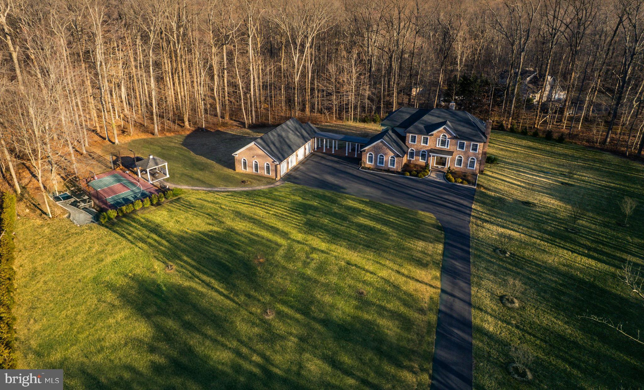 KINGSVILLE - Residential
