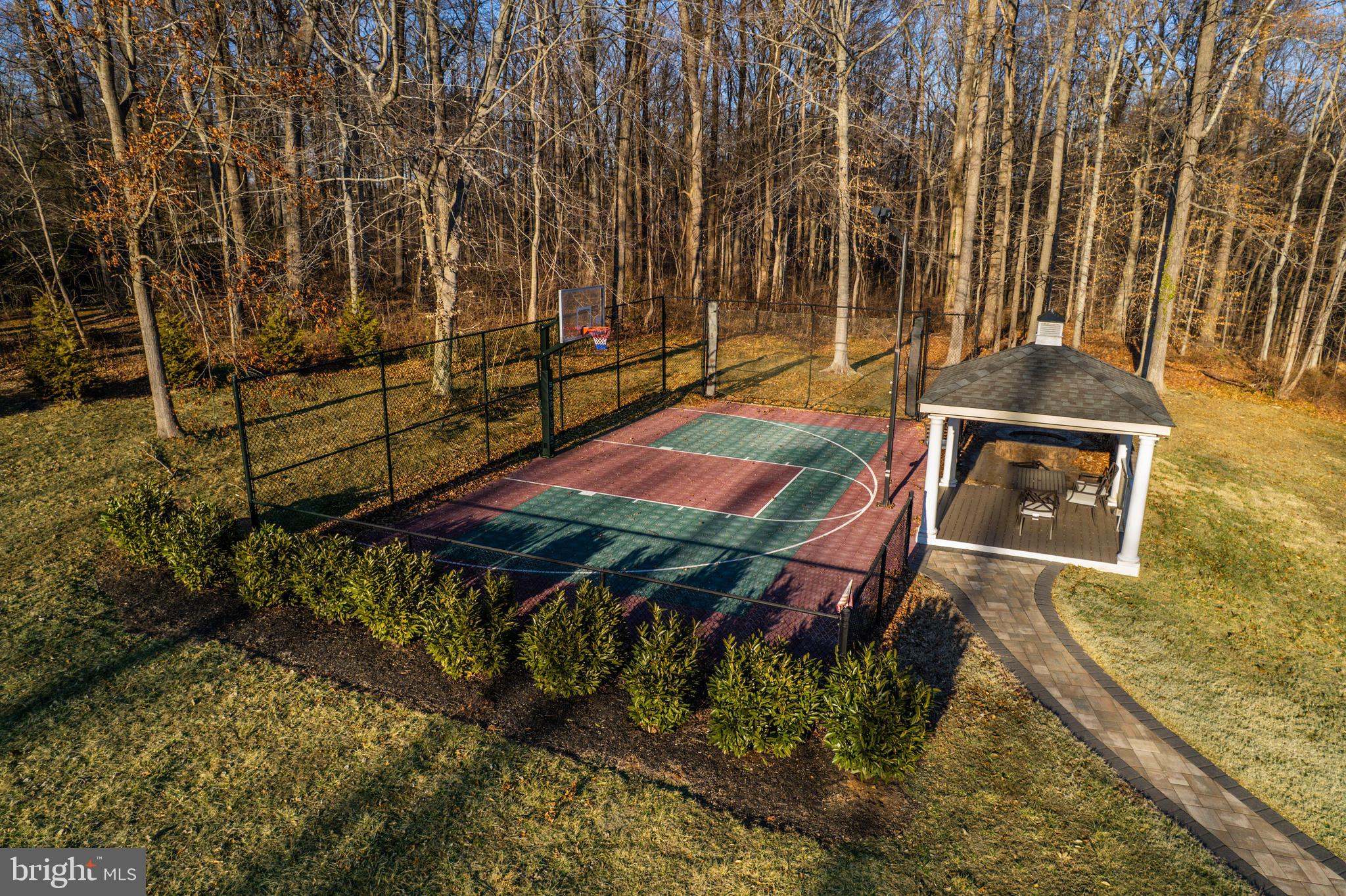 KINGSVILLE - Residential