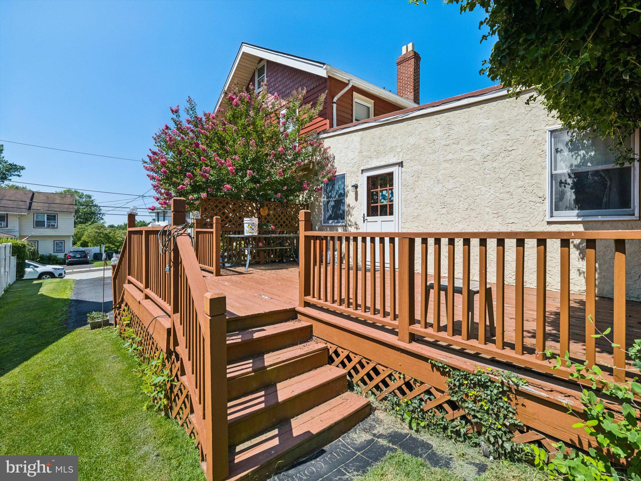 GLENSIDE - Residential