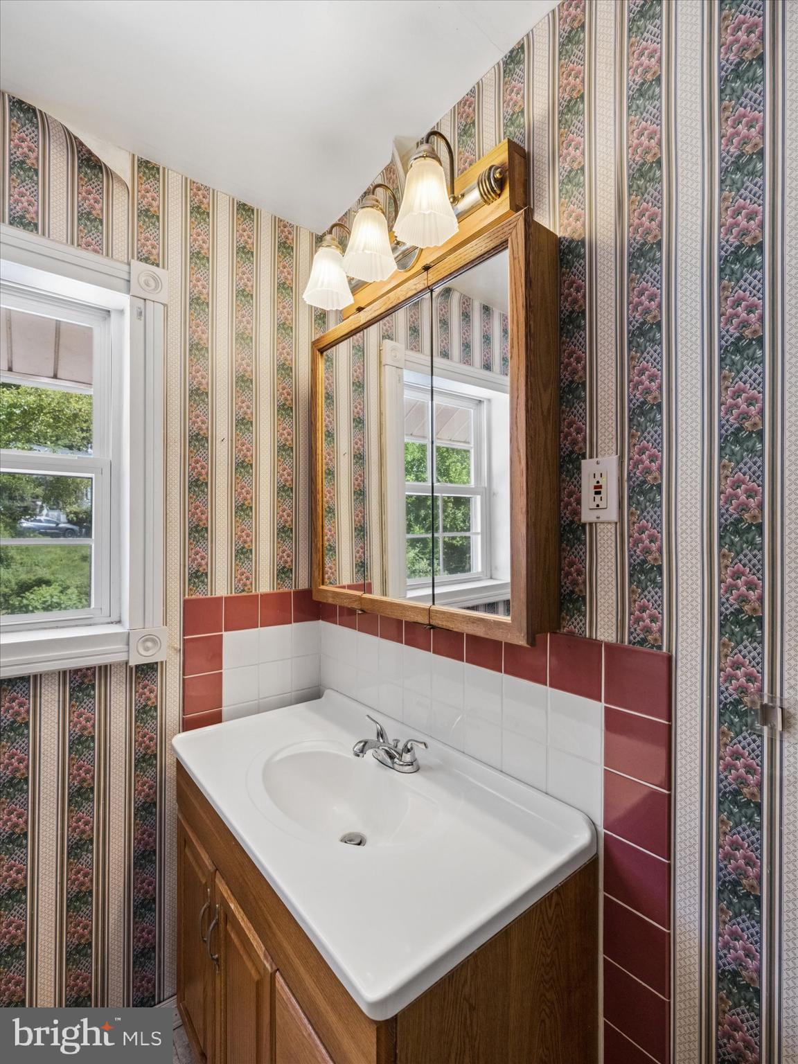GLENSIDE - Residential