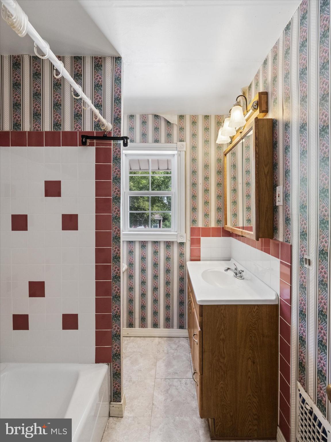 GLENSIDE - Residential