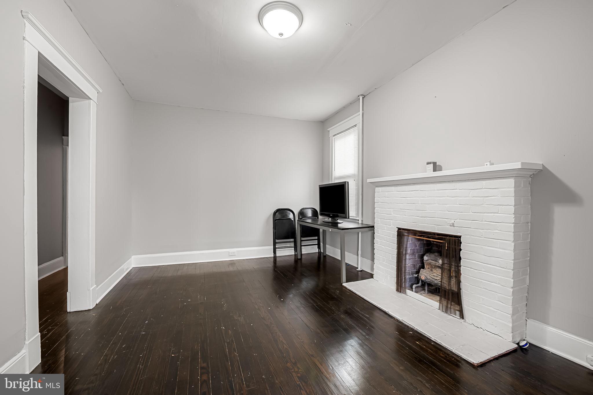 GWYNN OAK - Residential Lease