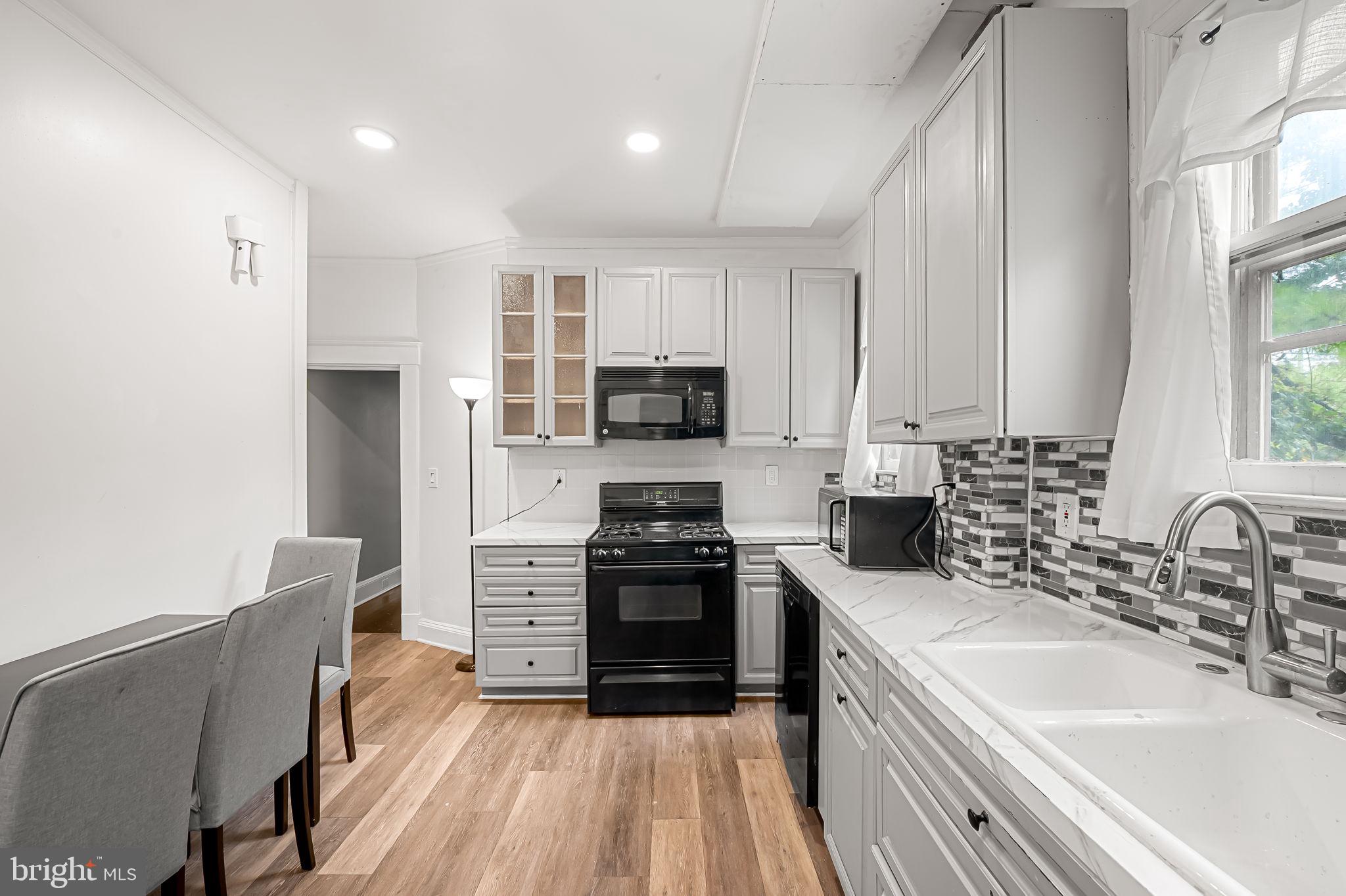GWYNN OAK - Residential Lease