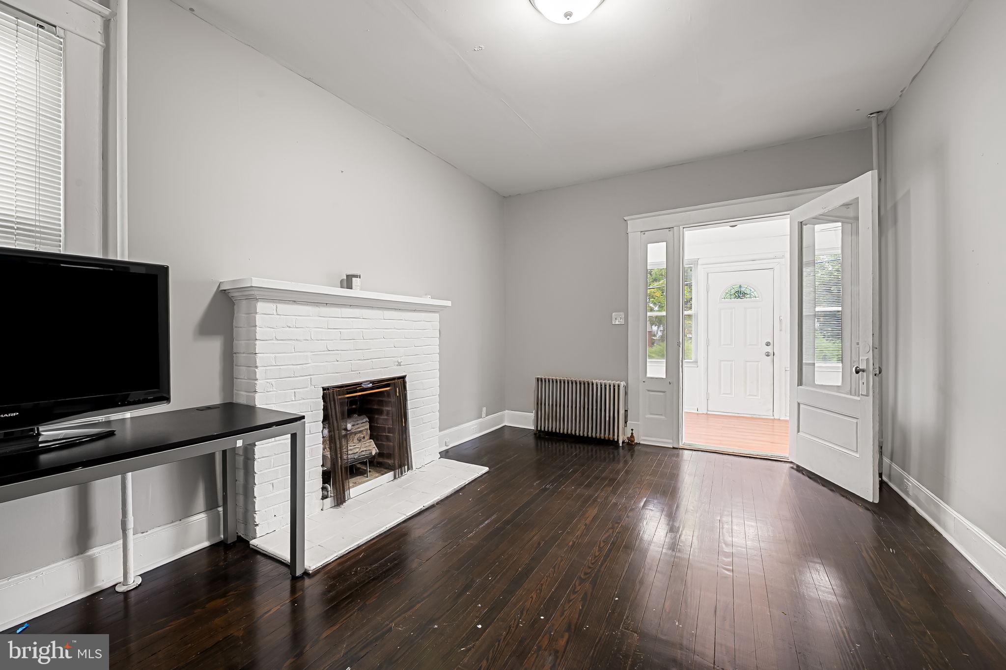 GWYNN OAK - Residential Lease