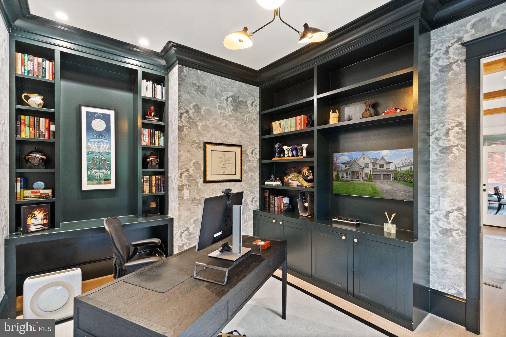 CHESTERBROOK WOODS - Residential