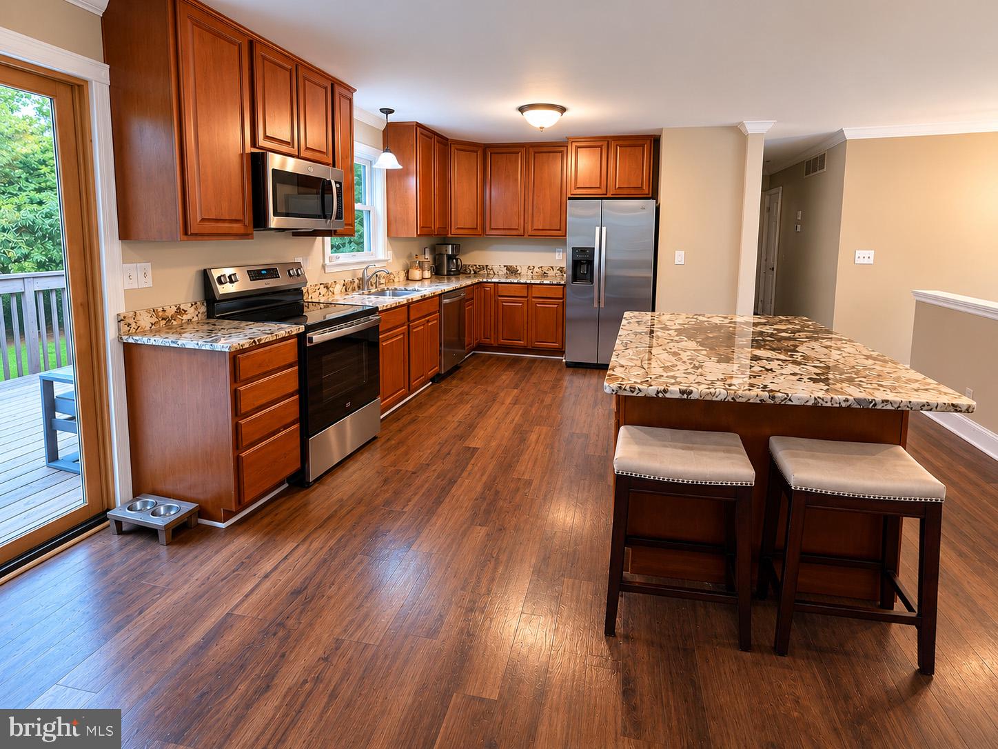 HALLMARK WOODS - Residential