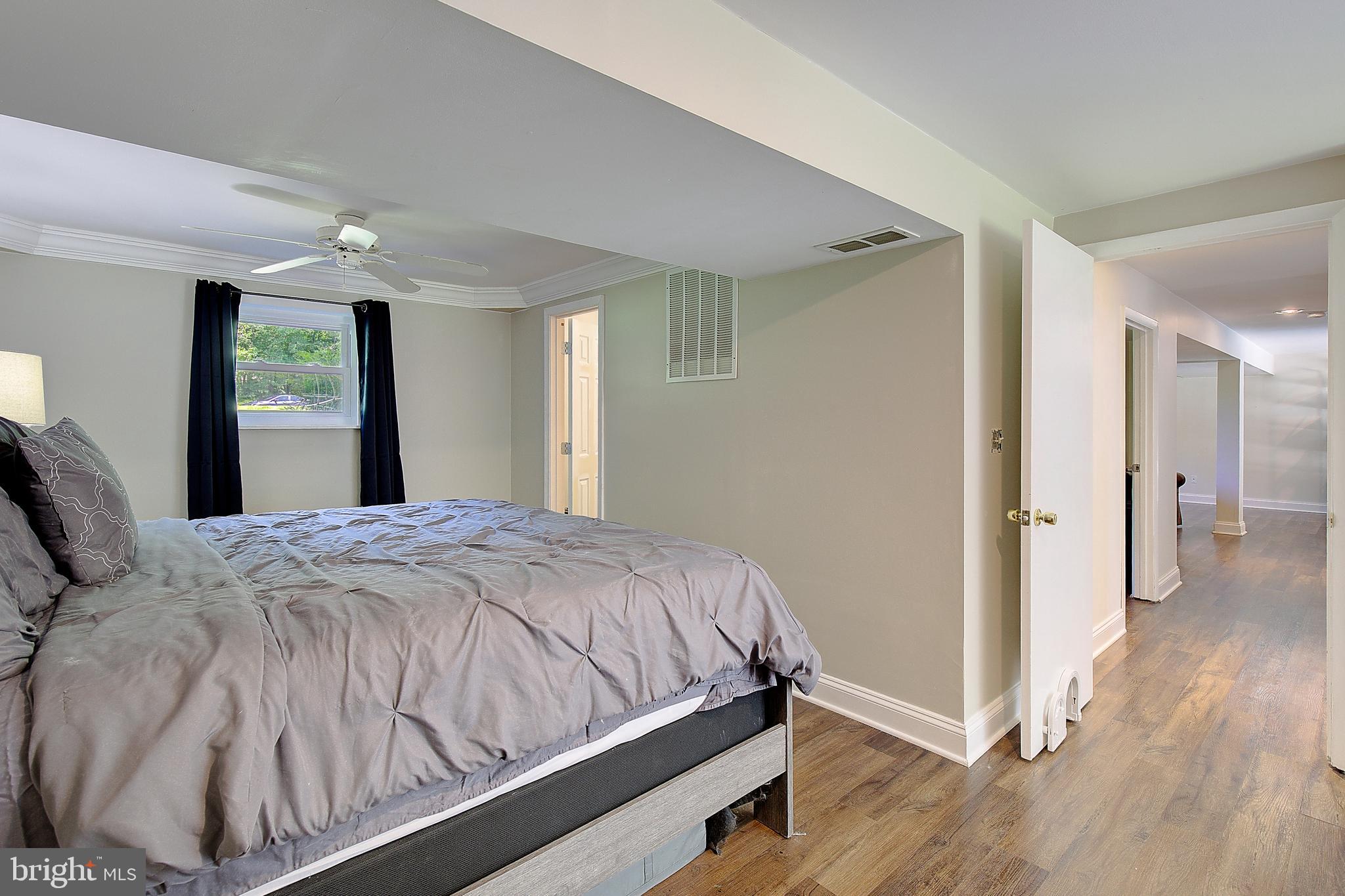 HALLMARK WOODS - Residential