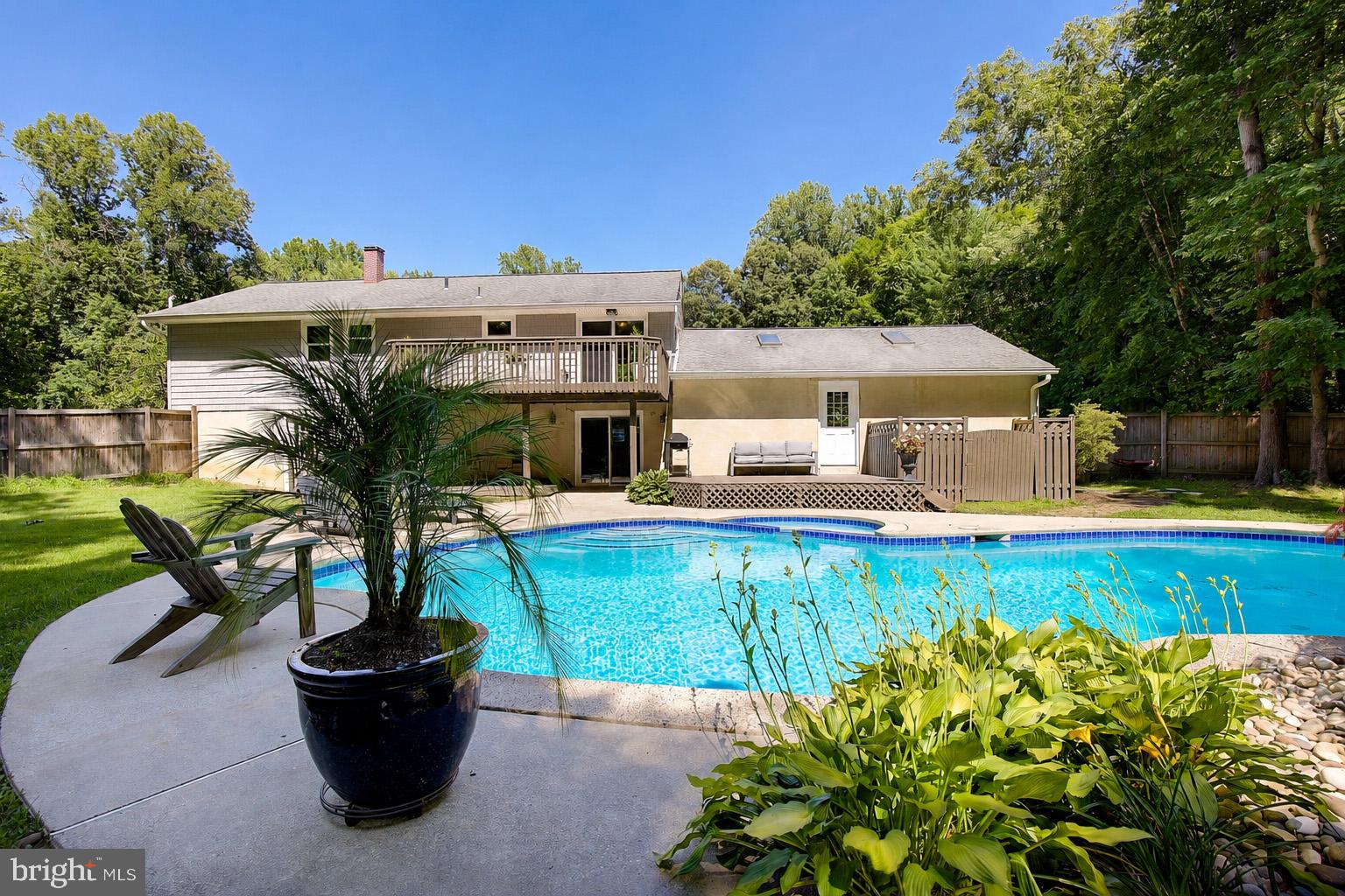 HALLMARK WOODS - Residential