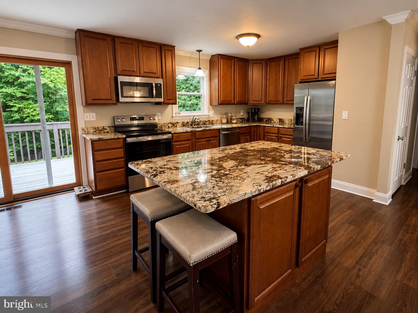 HALLMARK WOODS - Residential