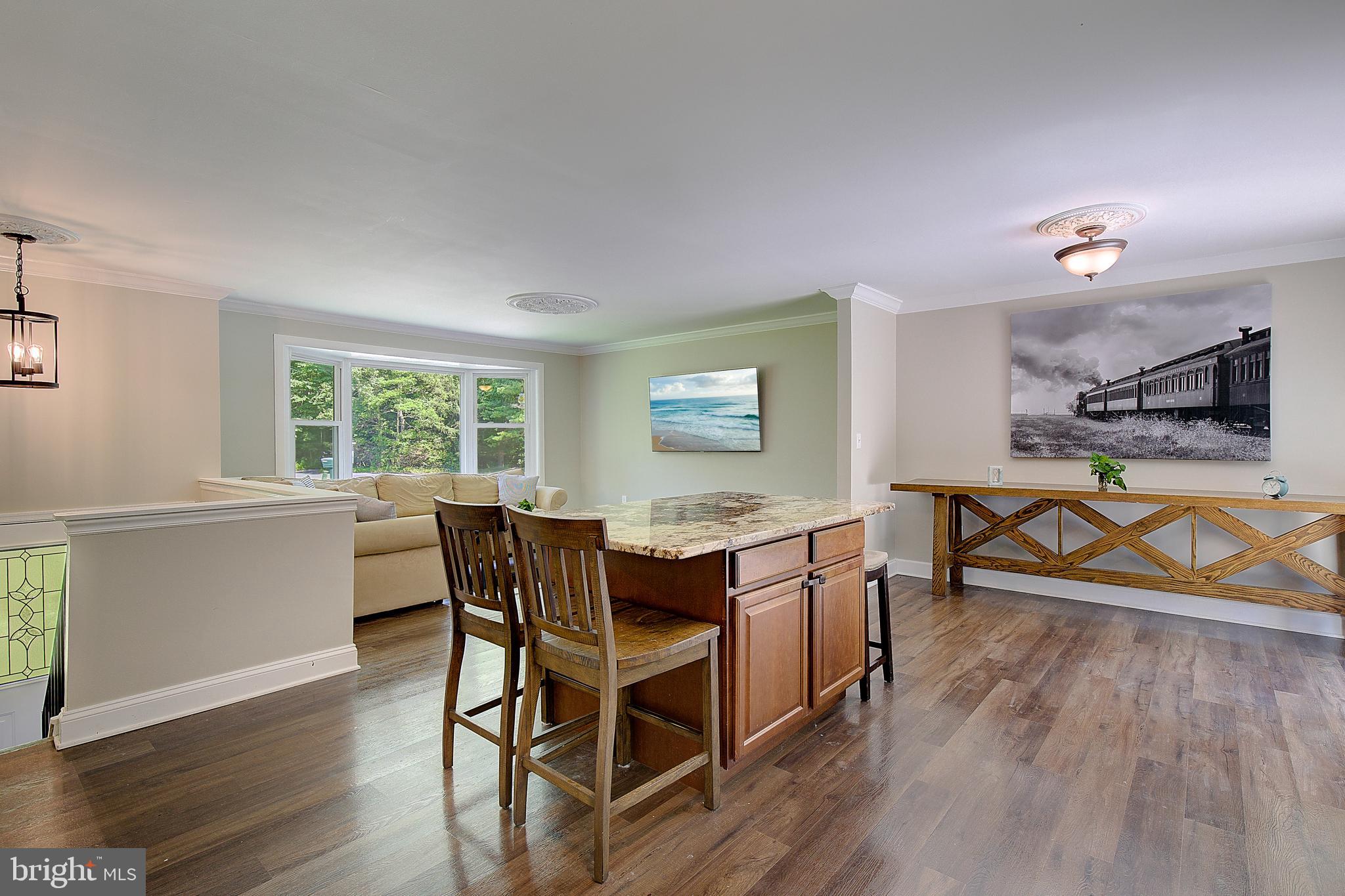 HALLMARK WOODS - Residential