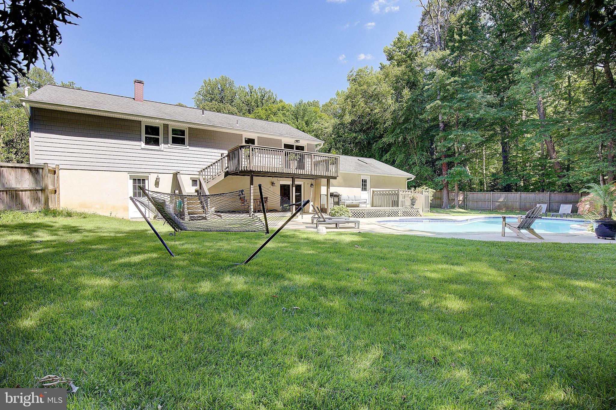 HALLMARK WOODS - Residential