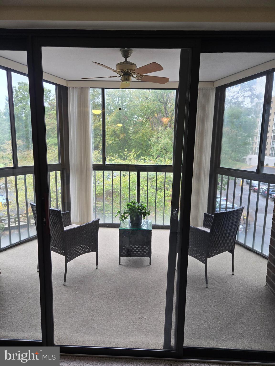 LEISURE WORLD - Residential