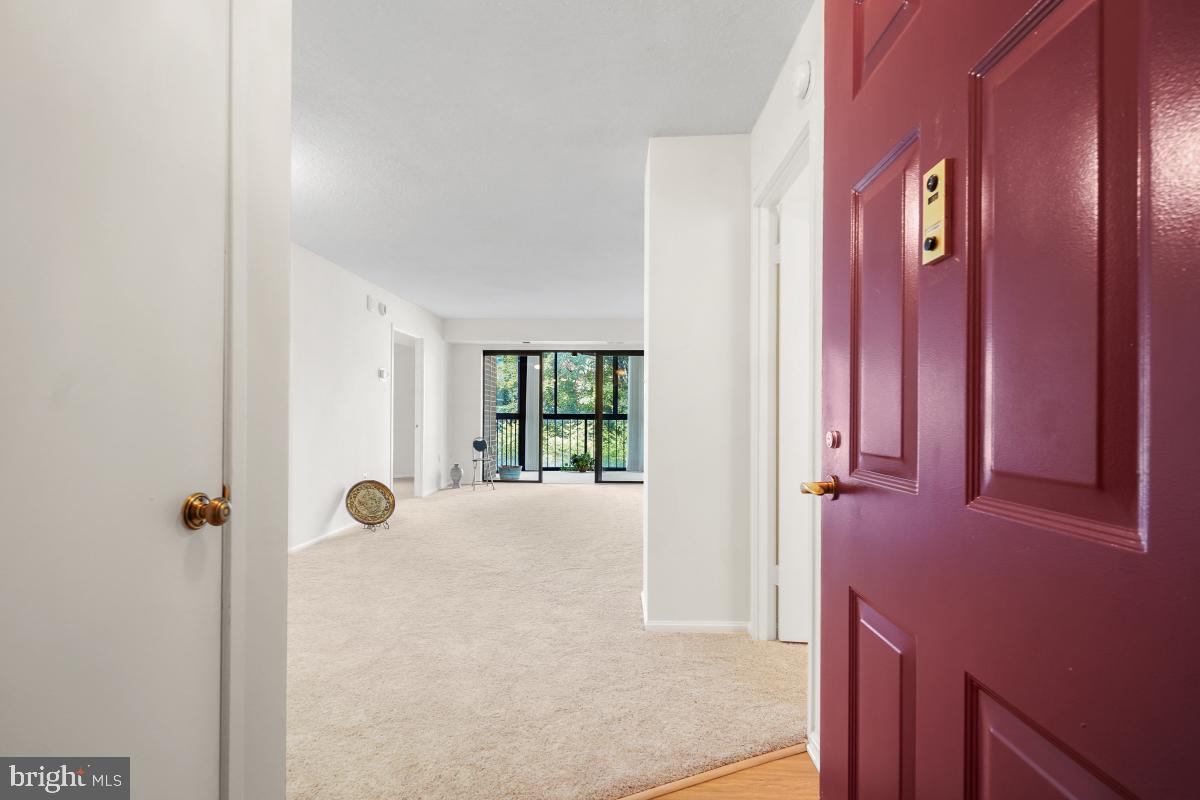 LEISURE WORLD - Residential