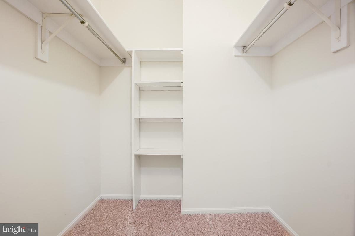 LEISURE WORLD - Residential