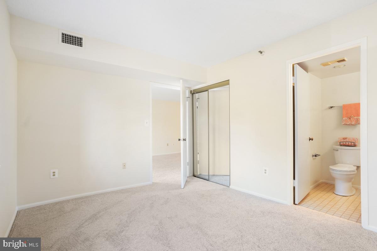 LEISURE WORLD - Residential