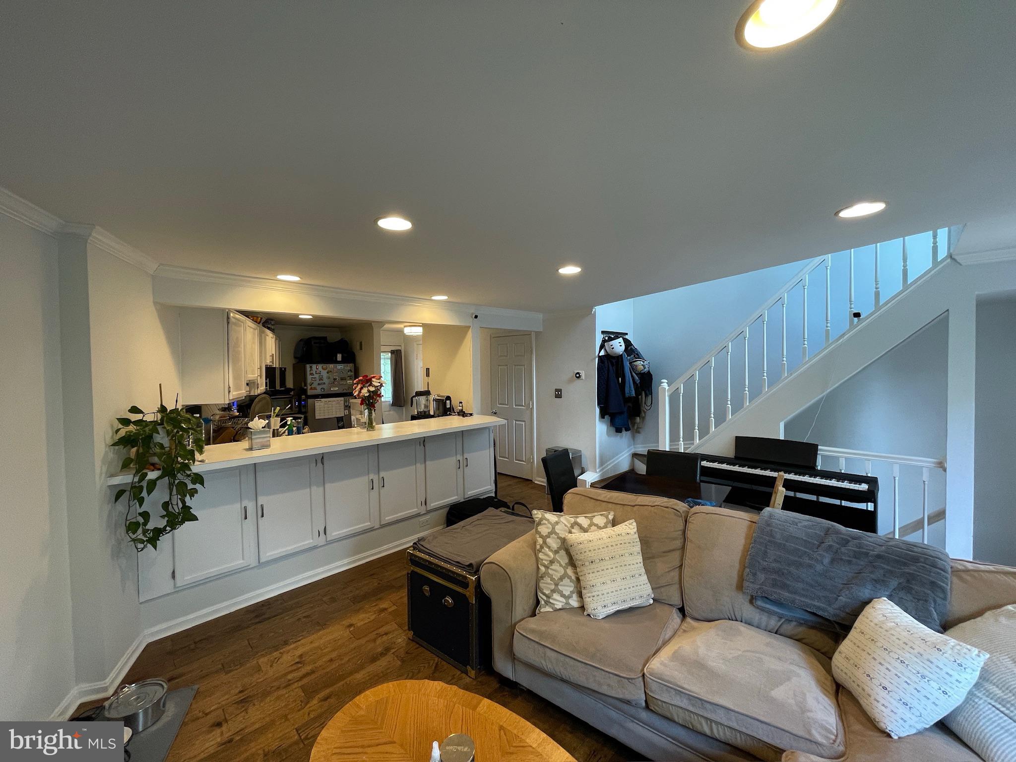KINGSTOWNE - Residential Lease