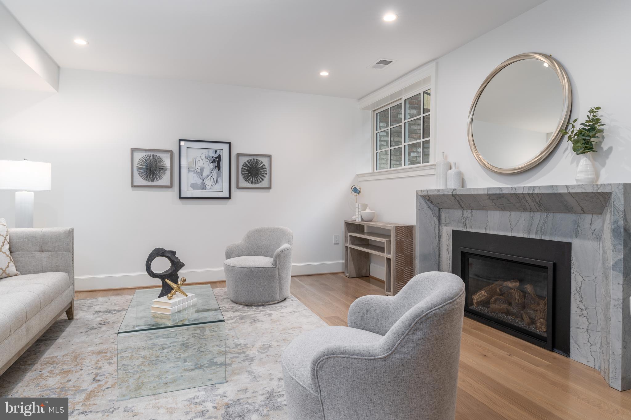 GEORGETOWN - Residential