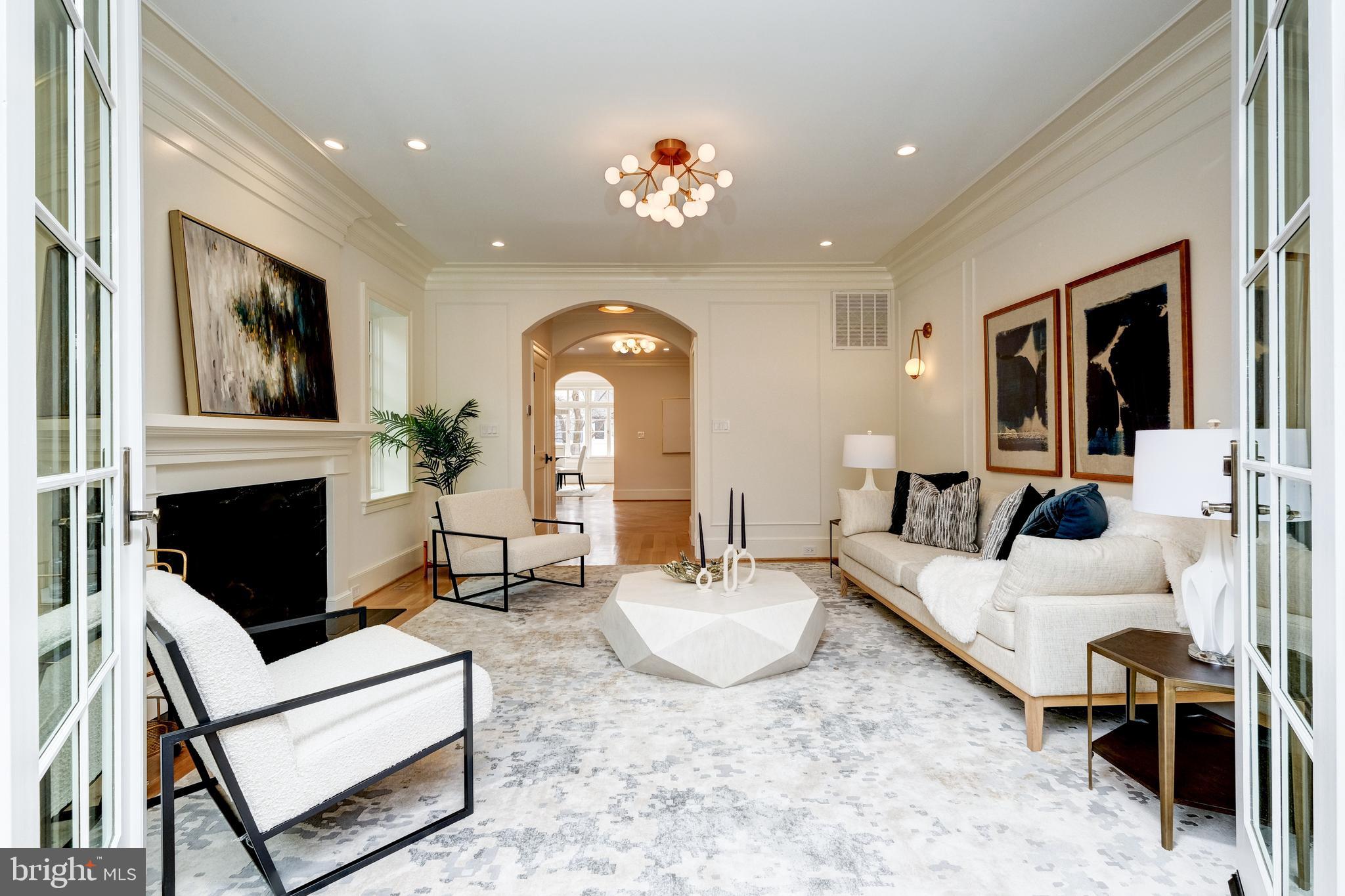 GEORGETOWN - Residential
