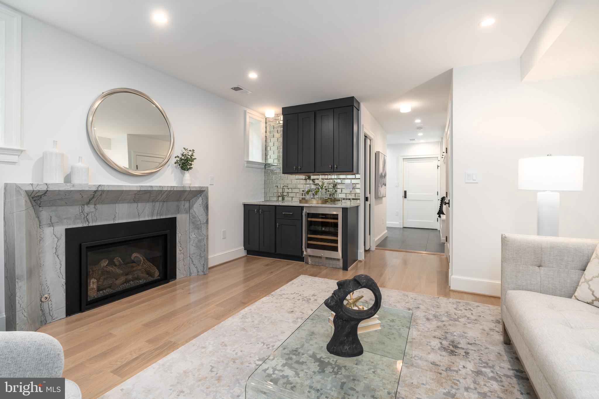 GEORGETOWN - Residential