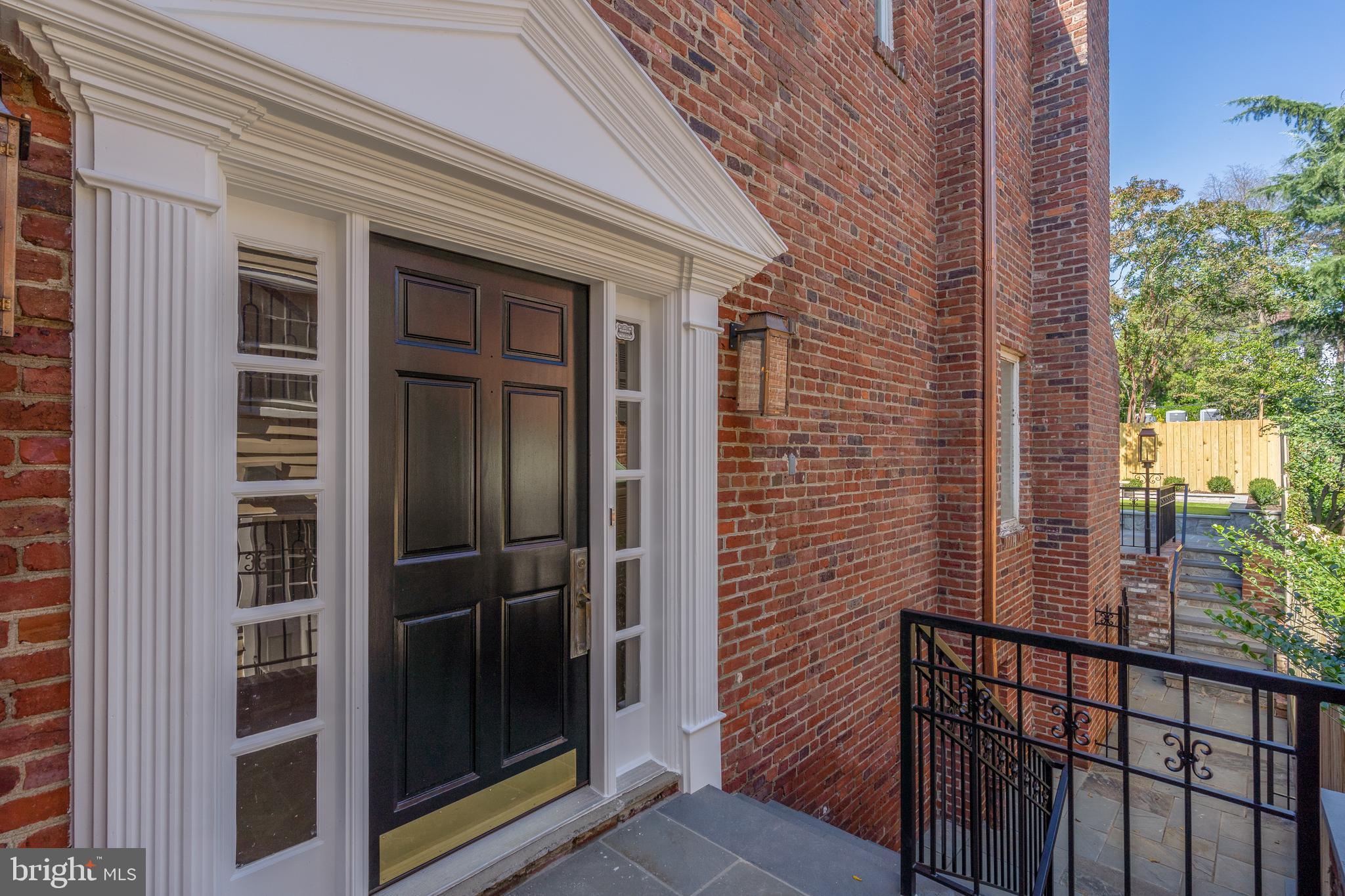 GEORGETOWN - Residential