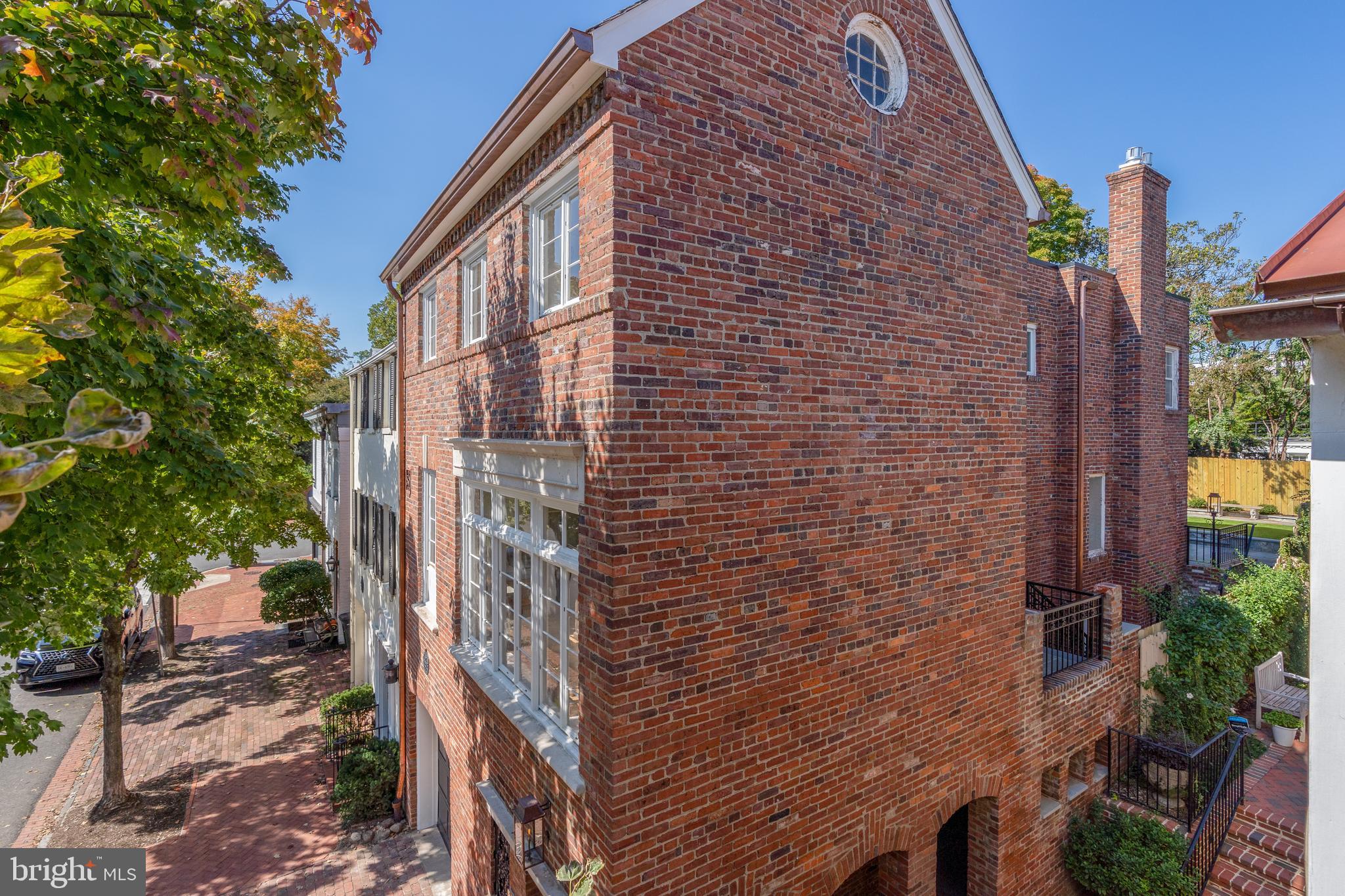 GEORGETOWN - Residential