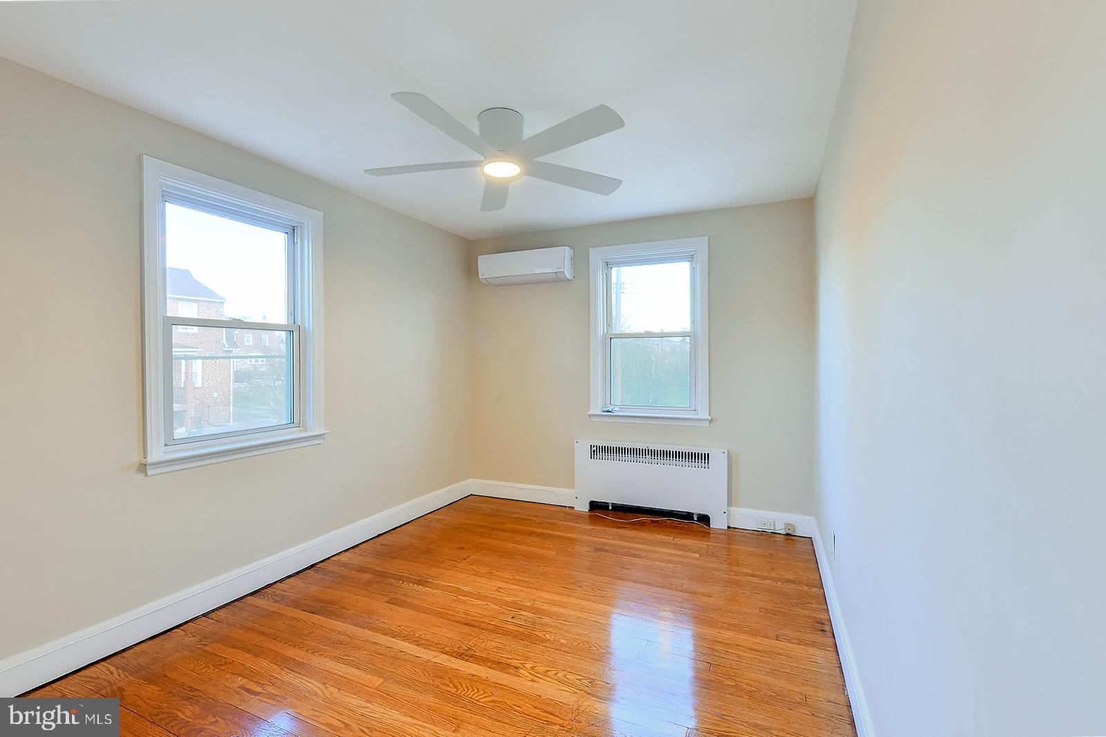HAMILTON HILLS - Residential