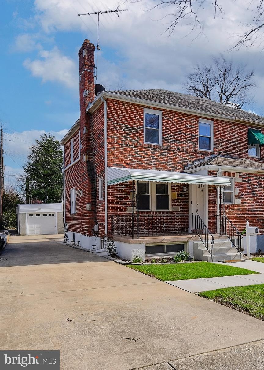 HAMILTON HILLS - Residential