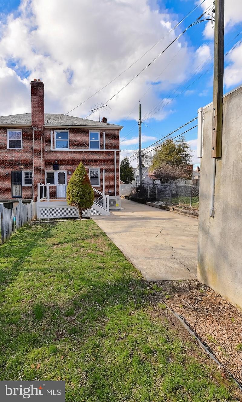 HAMILTON HILLS - Residential