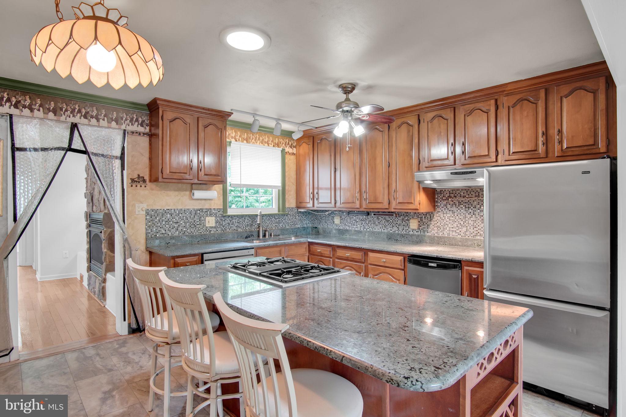 ROSSMOYNE MANOR - Residential