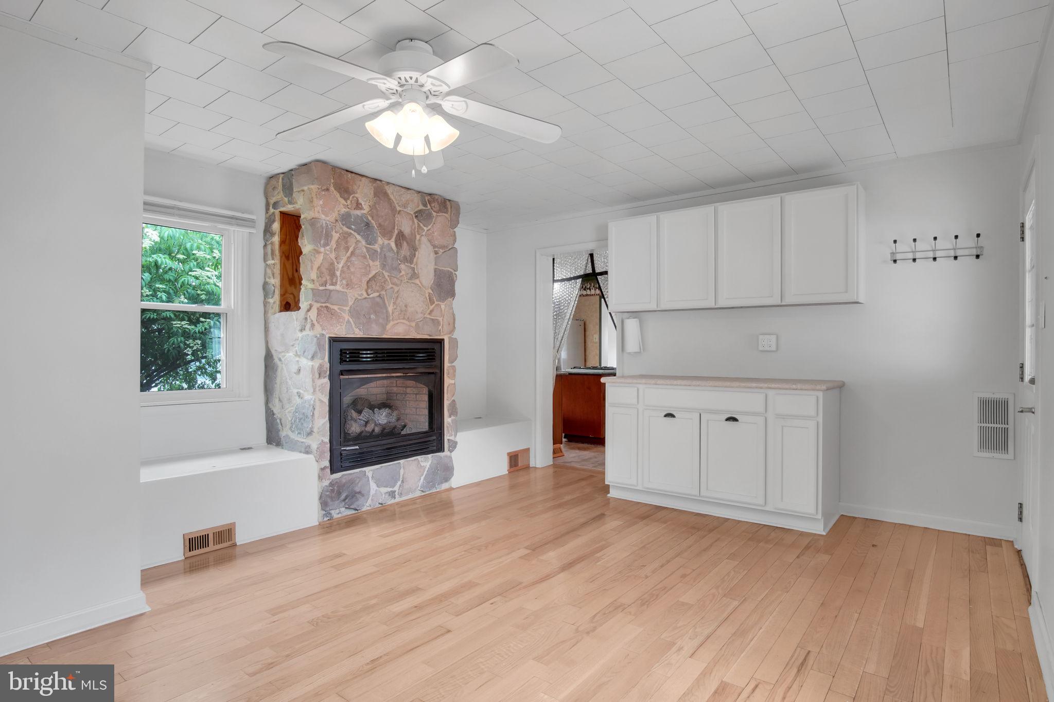 ROSSMOYNE MANOR - Residential